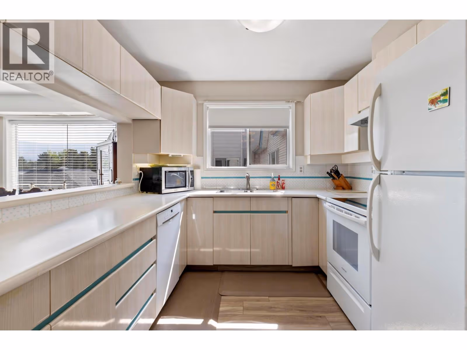 3157 Casorso Road Unit# 204