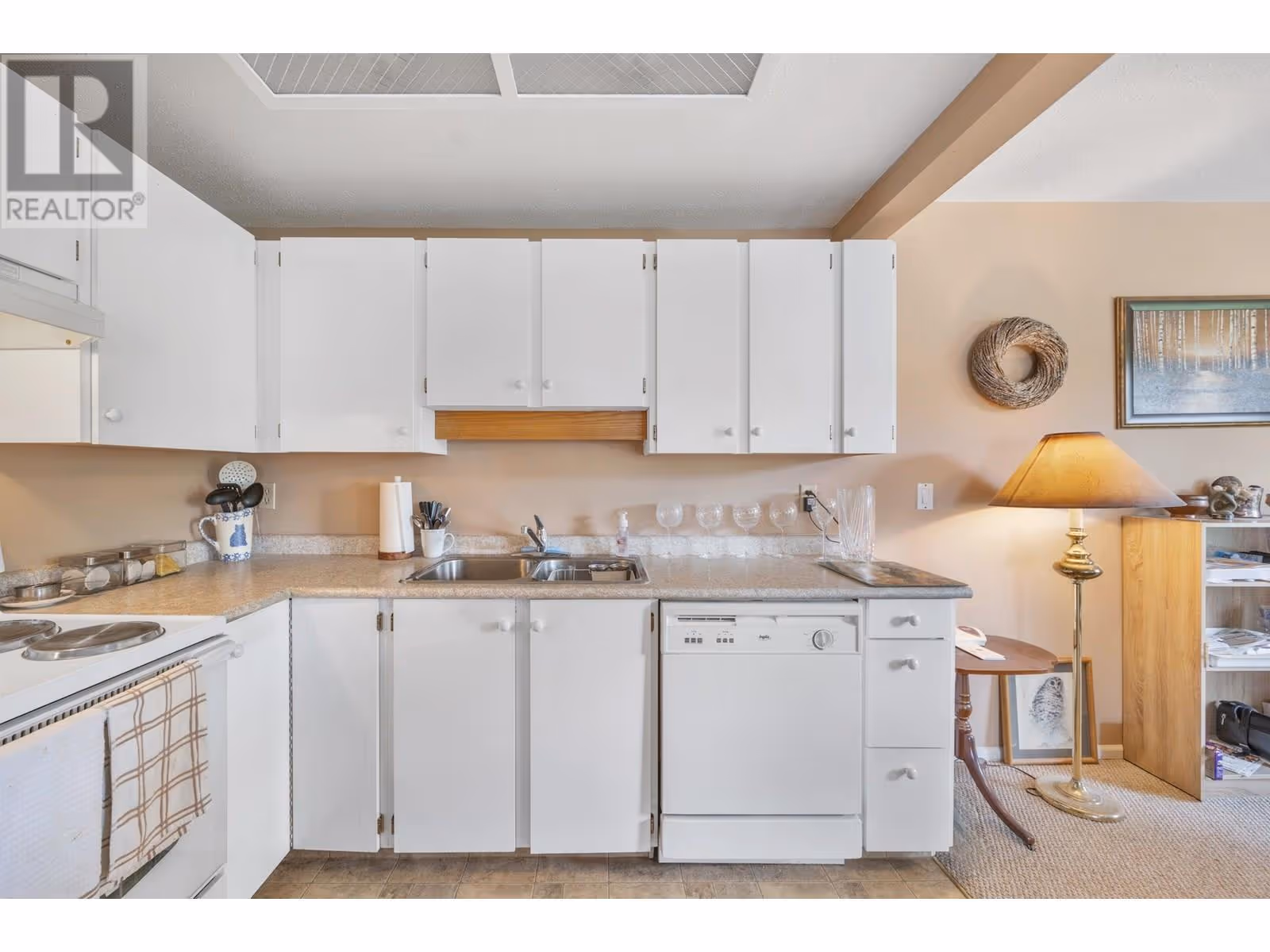 255 McIntosh Road Unit# 205