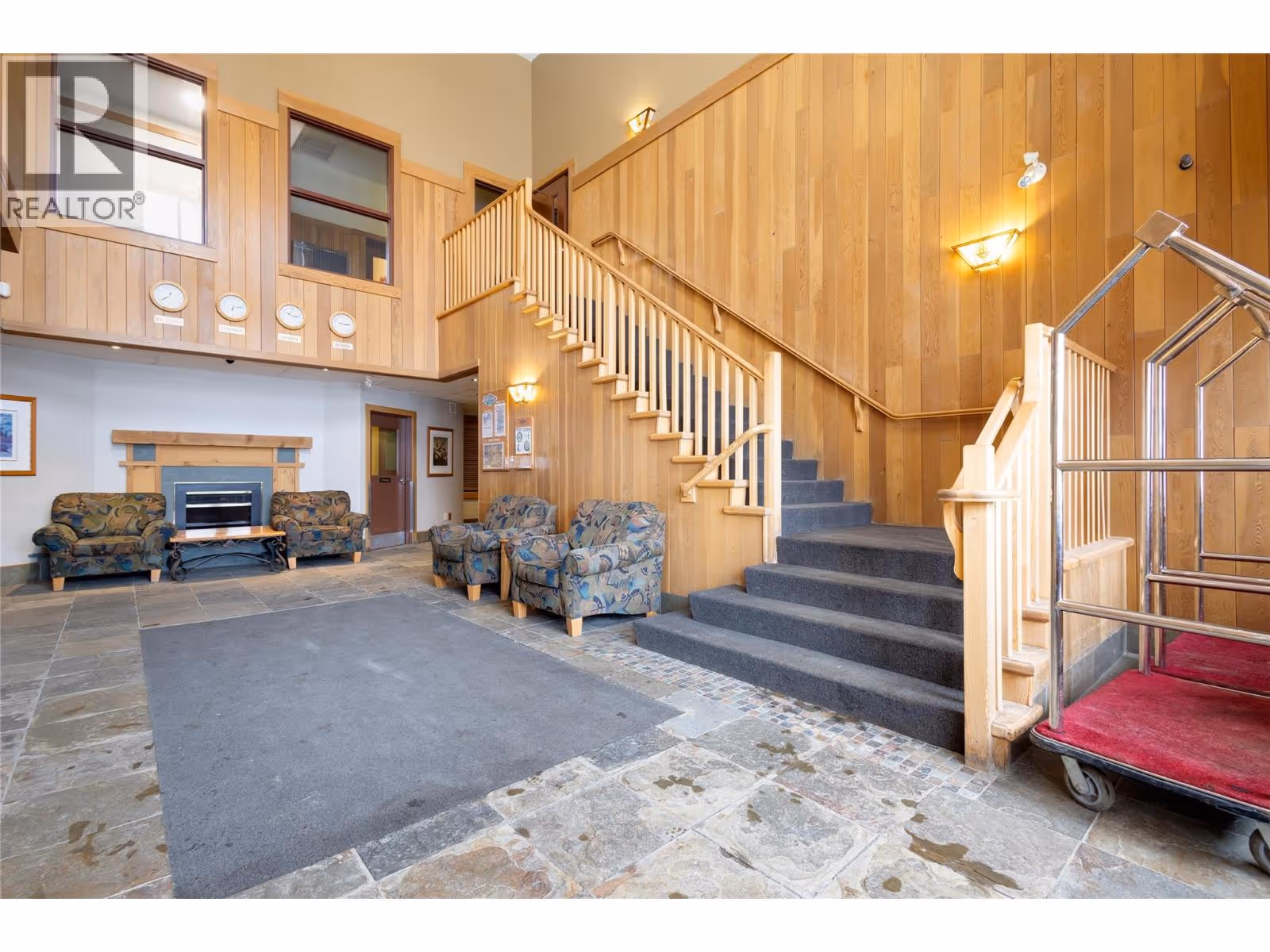 5335 Big White Road Unit# 401