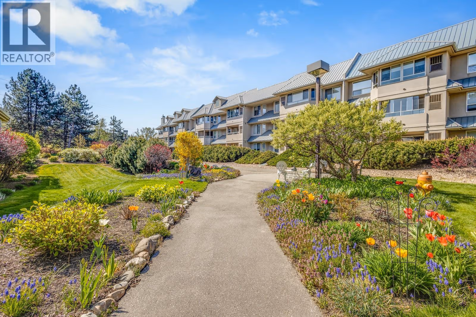 1961 Durnin Road Unit# 306