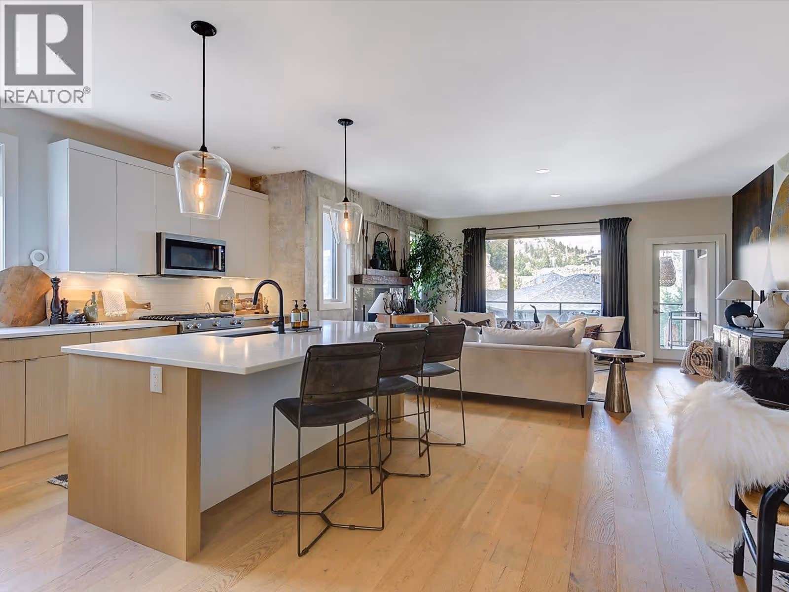 1349 Rocky Point Drive Unit# 5