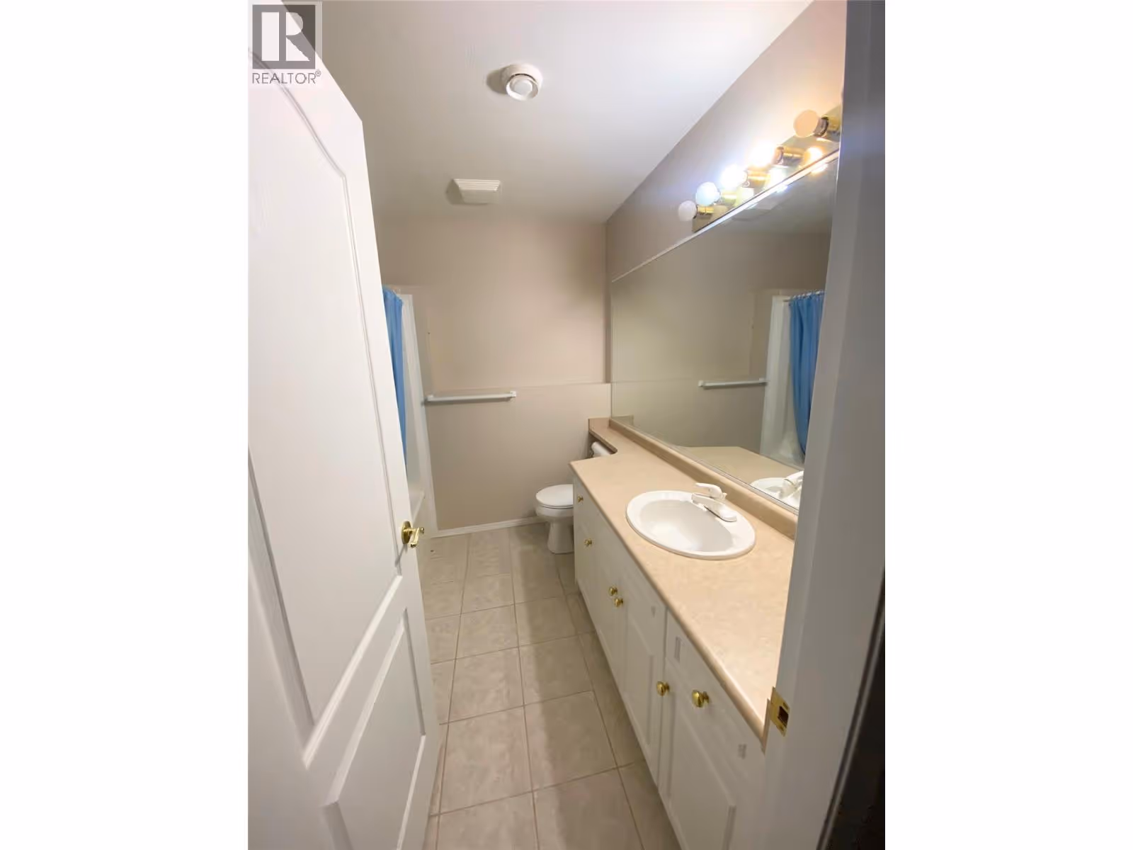 2300 Silver Place Unit# 14