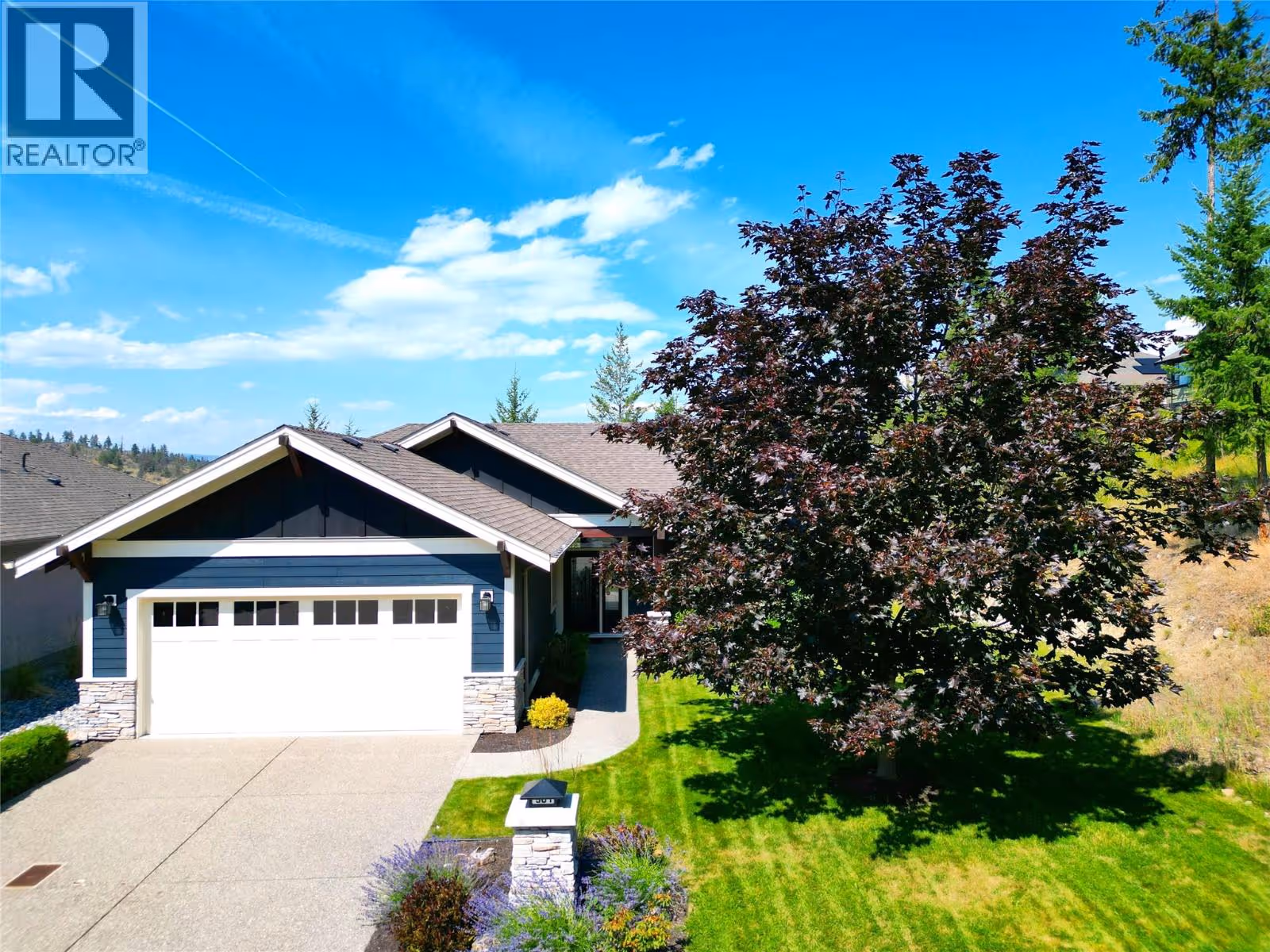 501 Longspoon Bay
