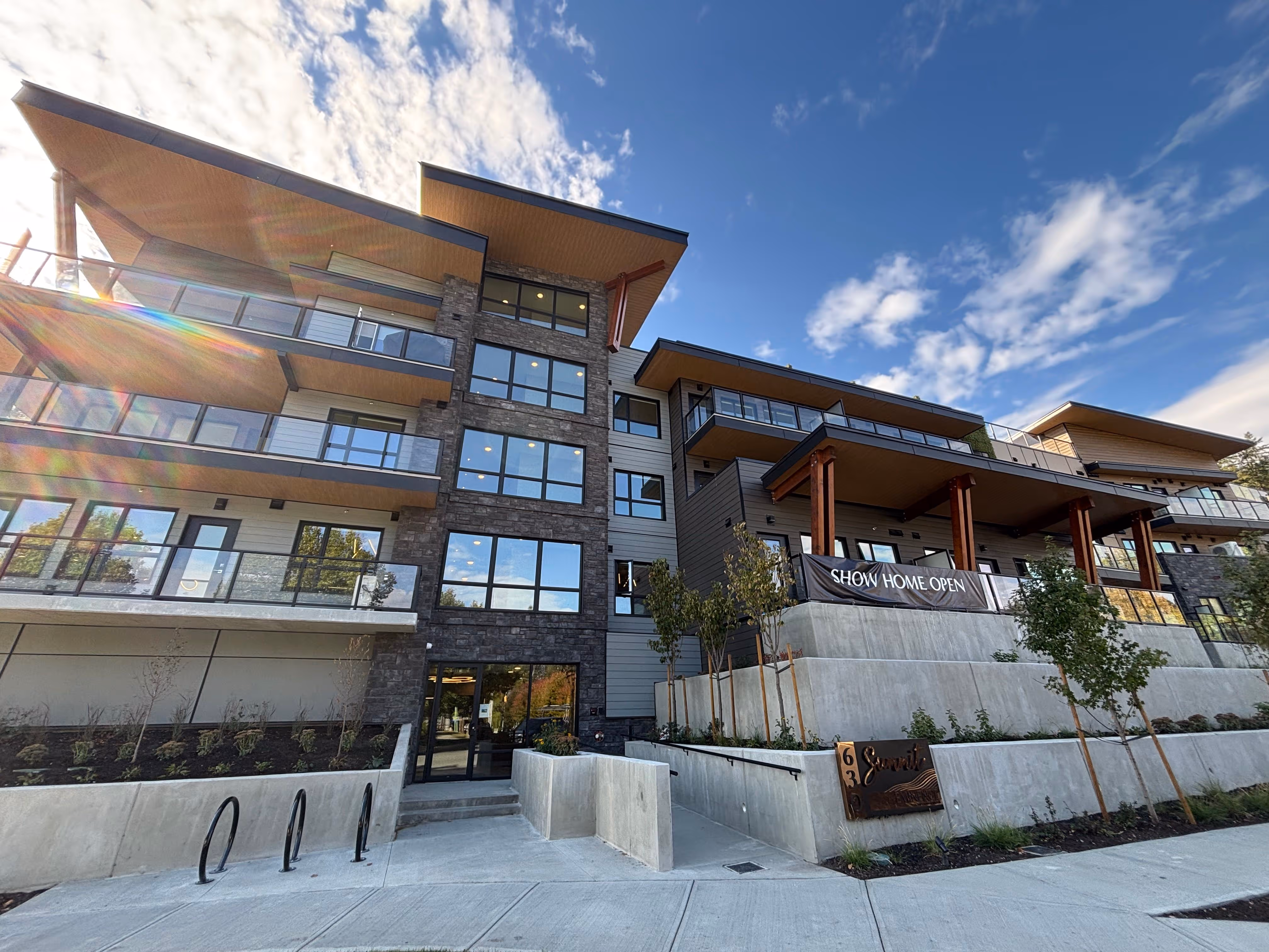 Brand new 1 bed & den, 1 bath condo at Eminence