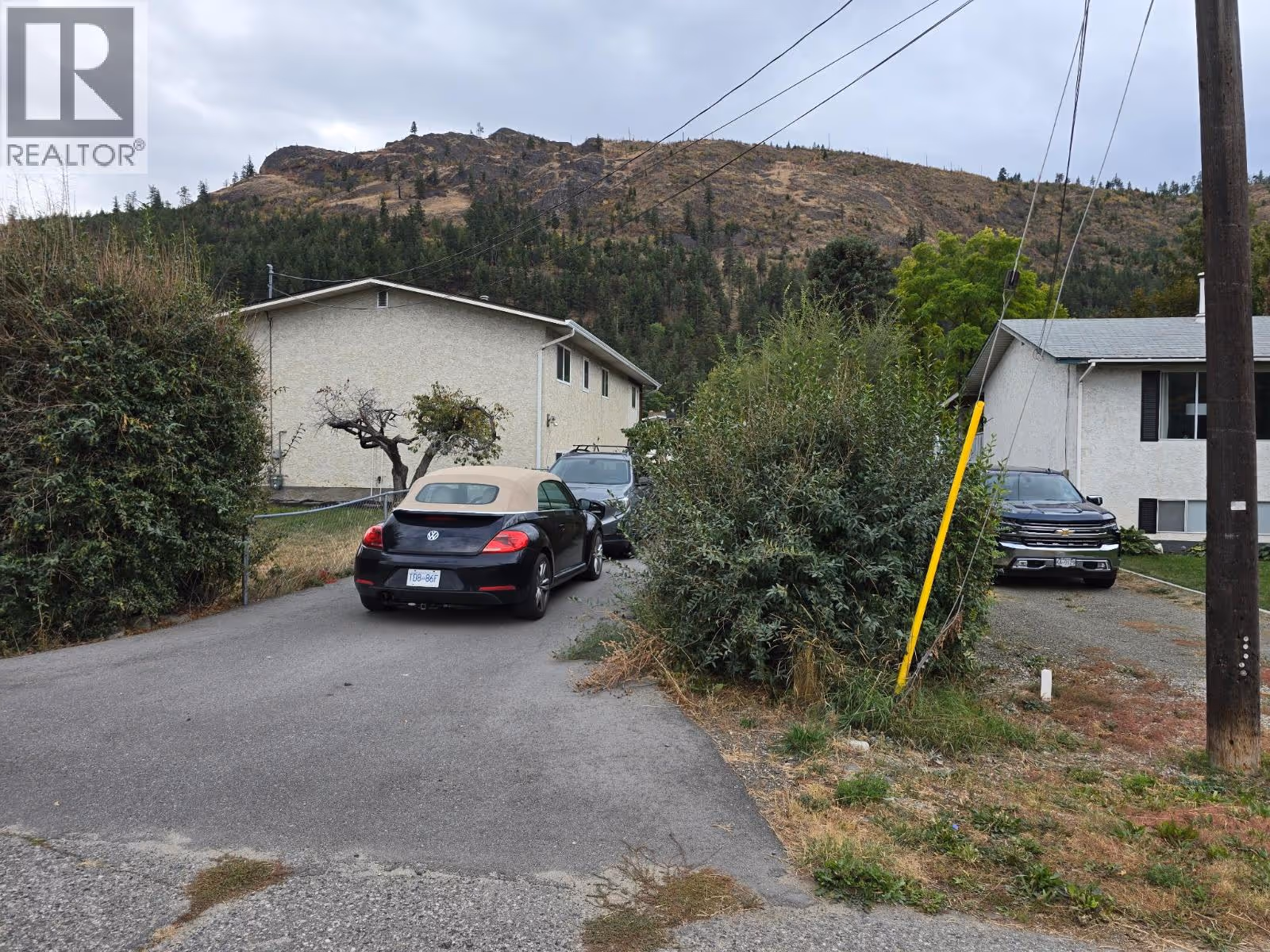 2606 Applewood Road