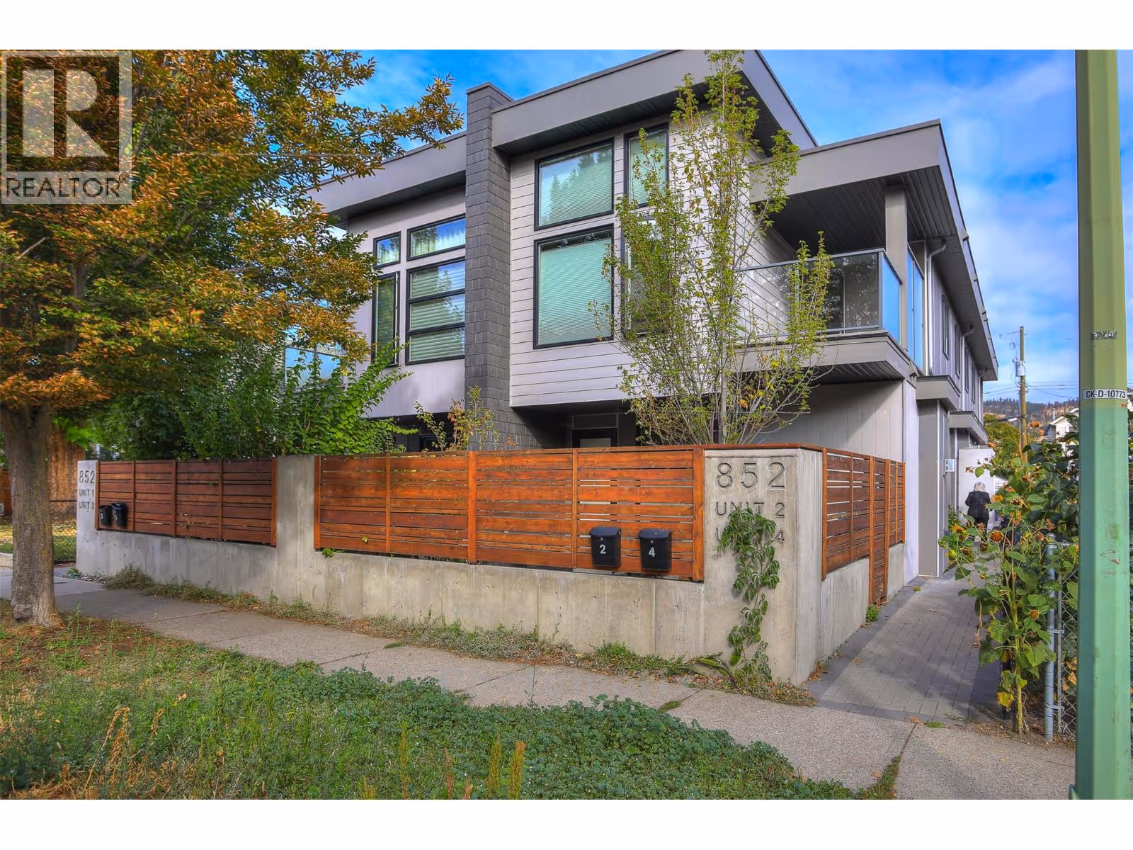 852 Stockwell Avenue Unit# 2