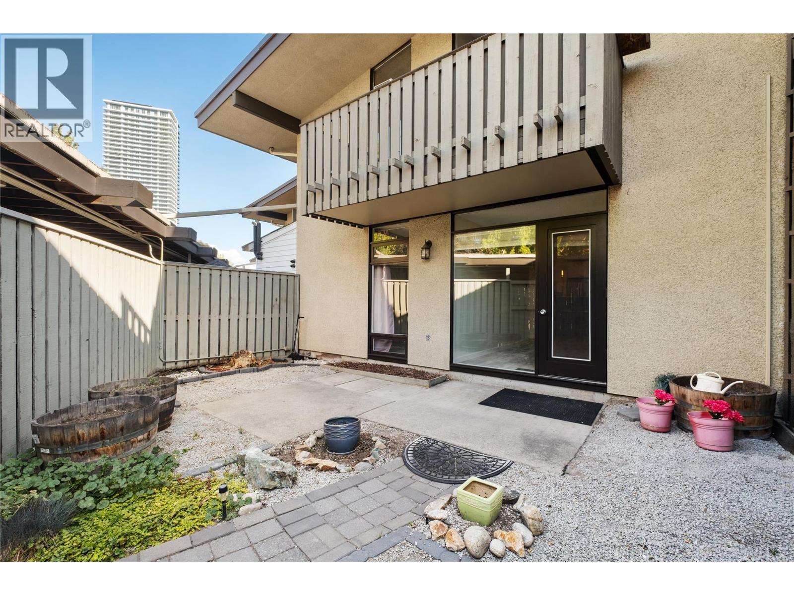 353 Boyce Crescent Unit# 14