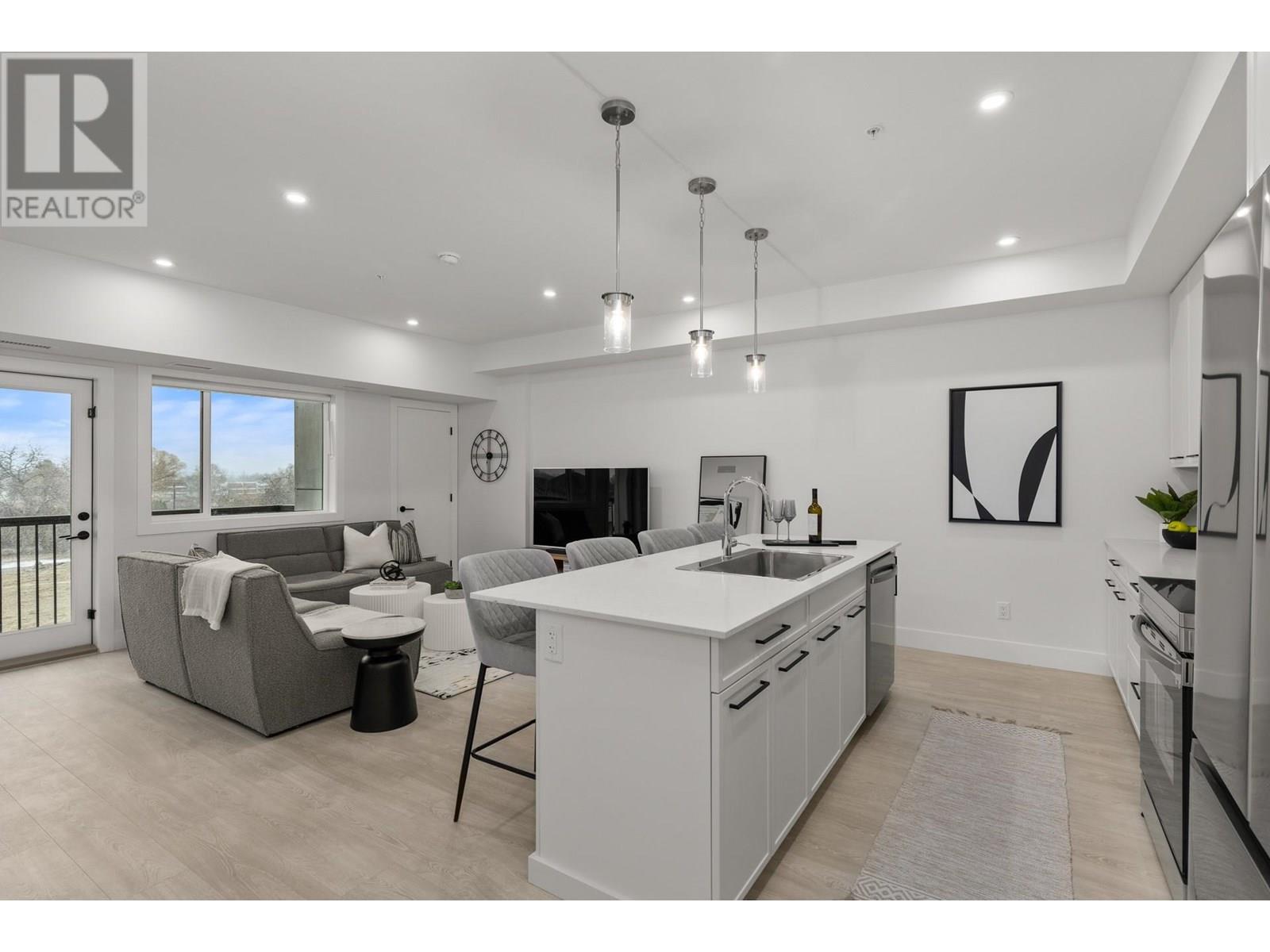 1220 Pacific Avenue Unit# 406