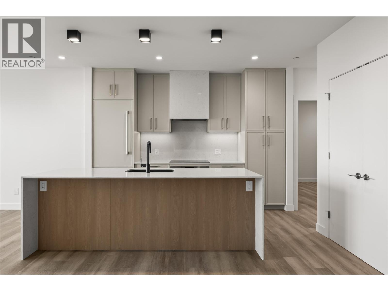 3340 Lakeshore Drive Unit# 306