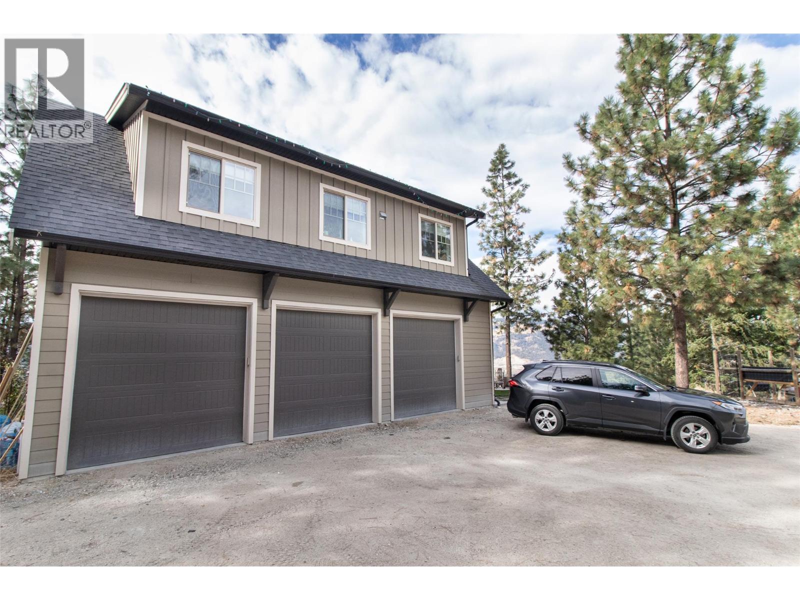 5532 Oyama Lake Road