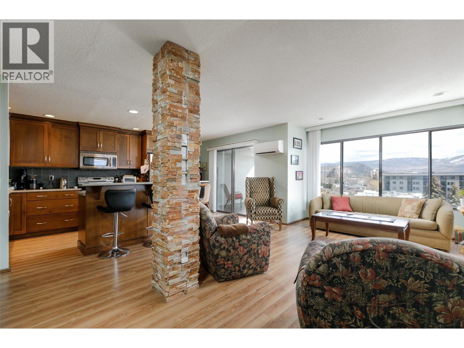 737 Leon Avenue Unit# 807
