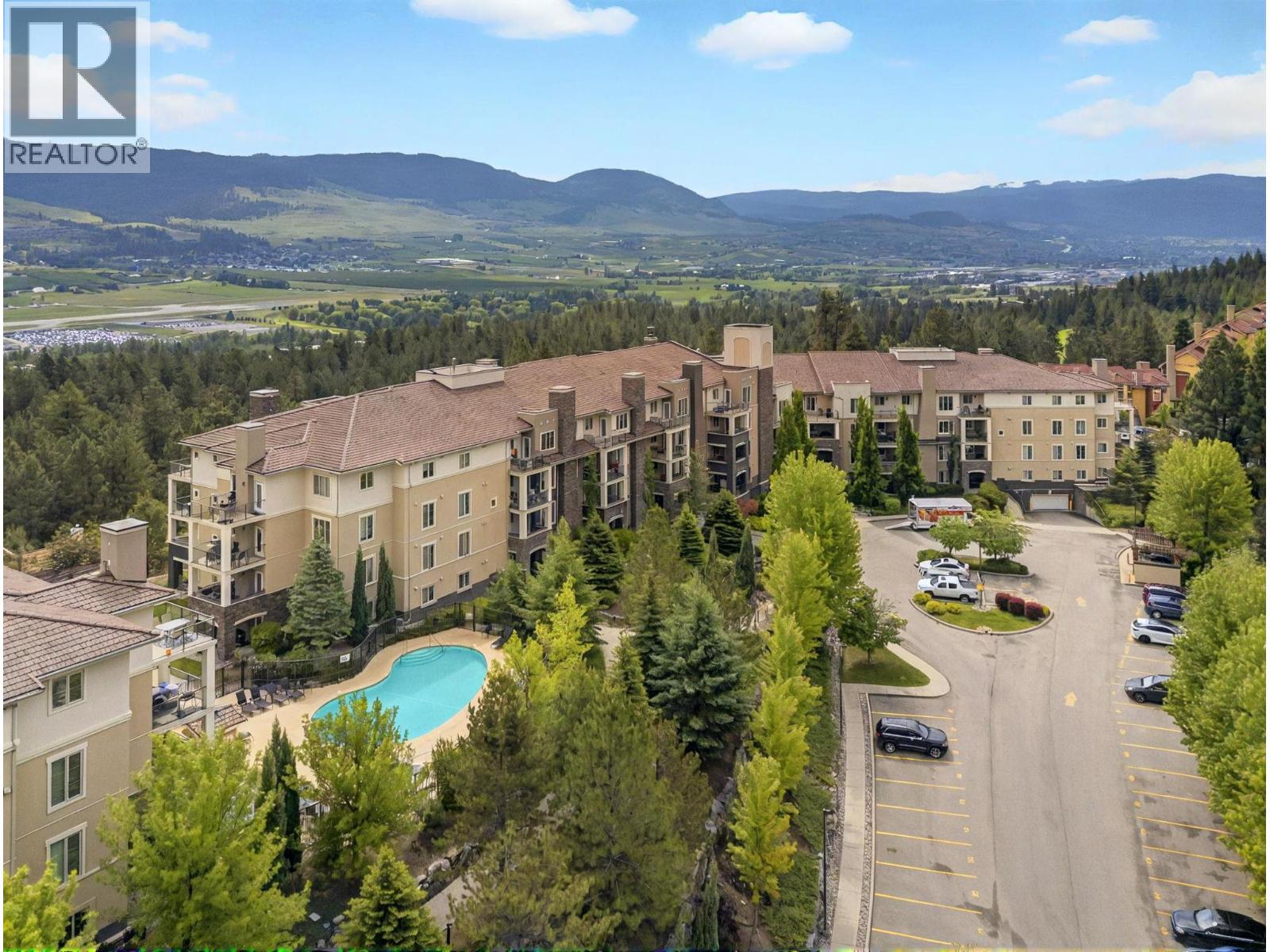 1873 Country Club Drive Unit# 2206