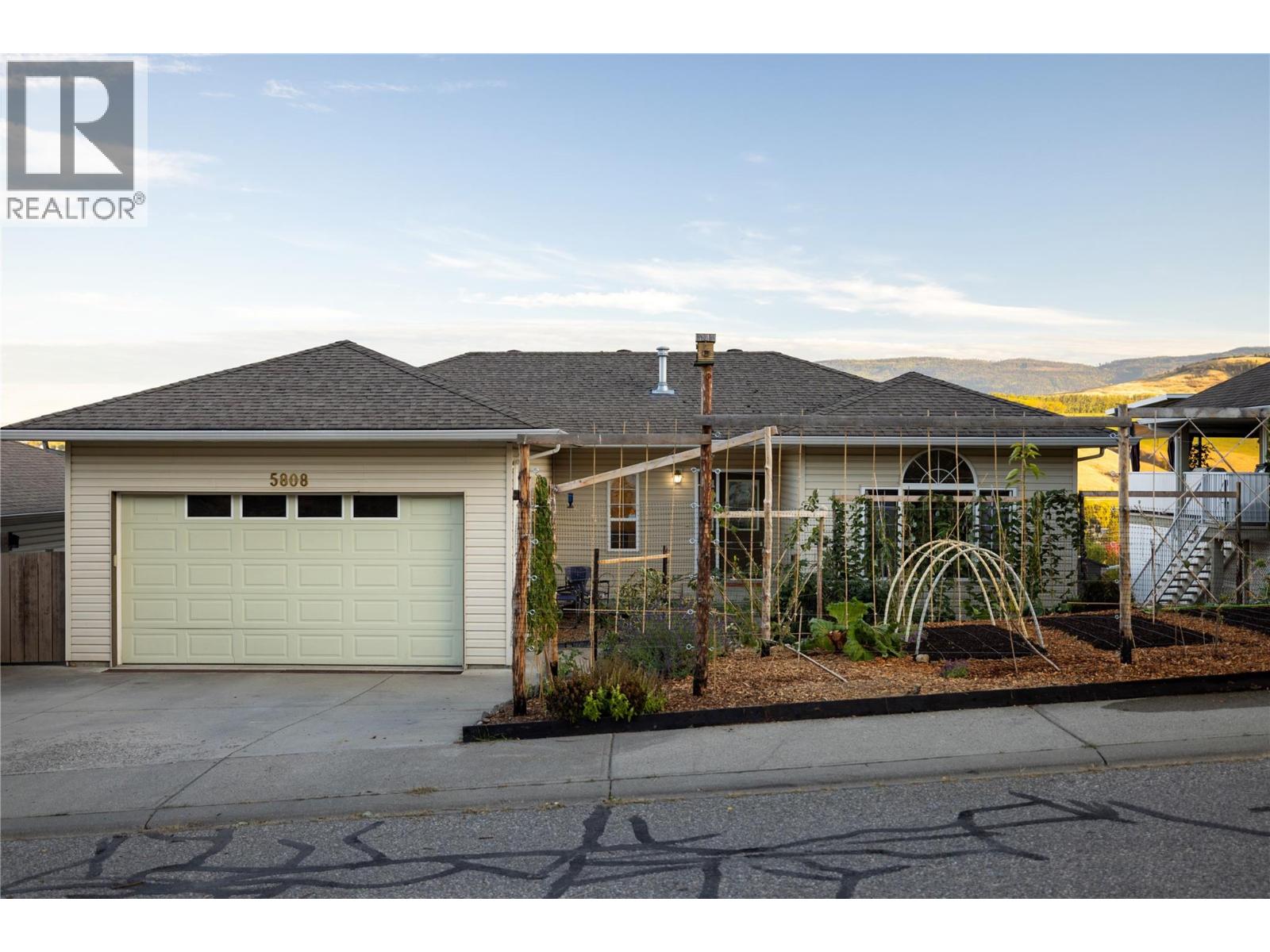 5808 Heritage Drive