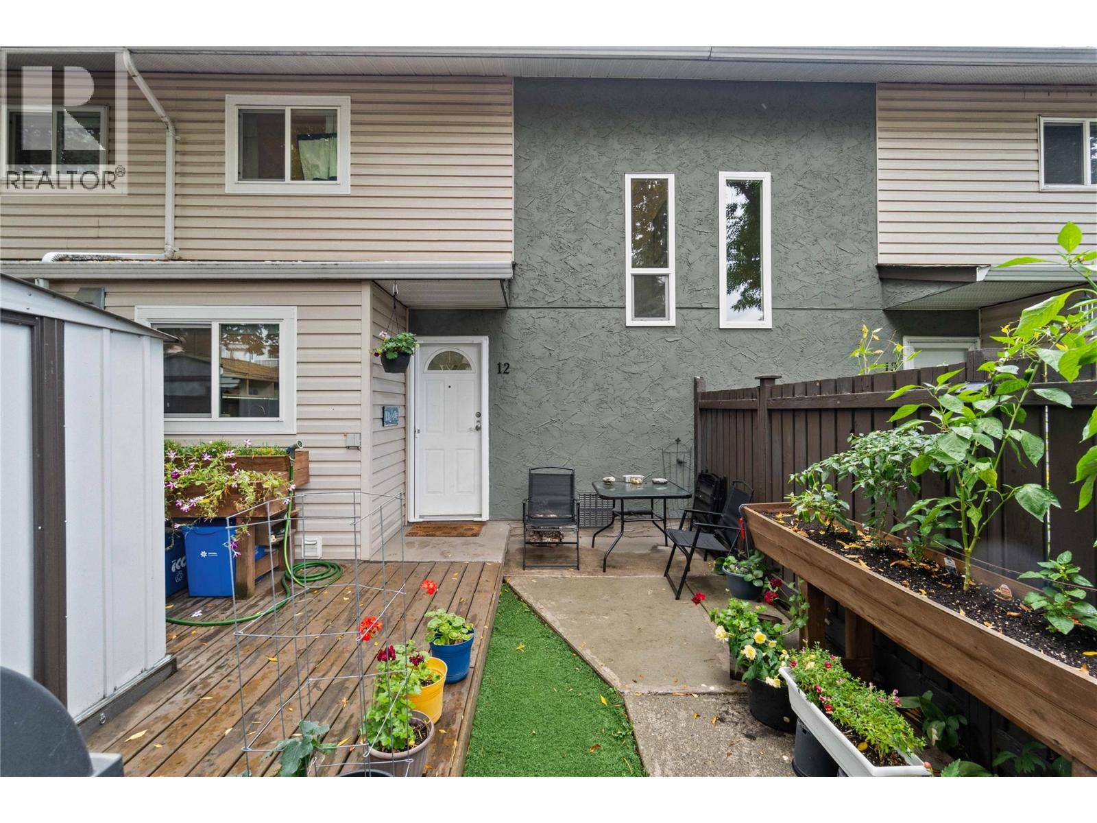 1809 40 Avenue Unit# 12