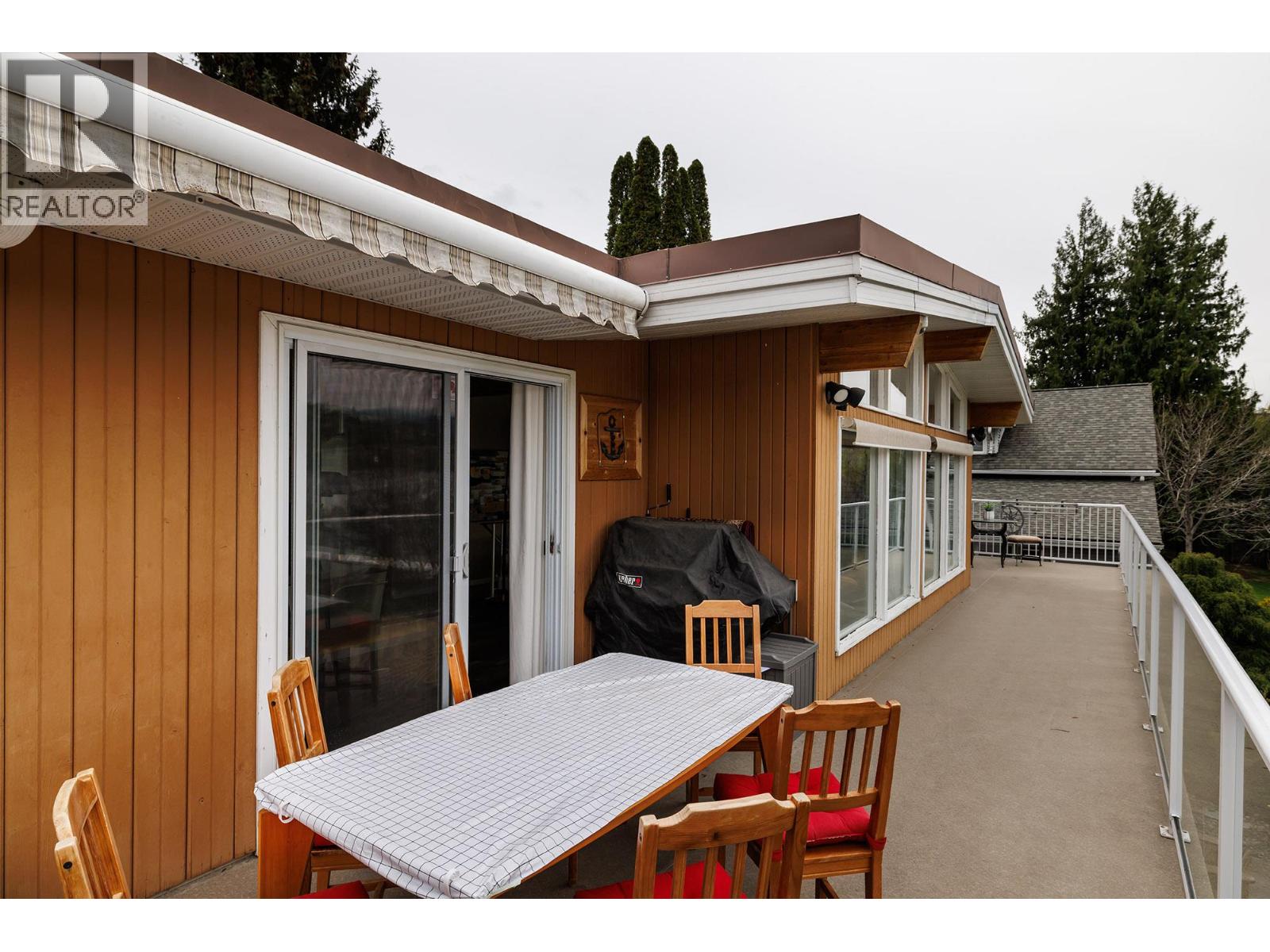 8291 Okanagan Landing Road