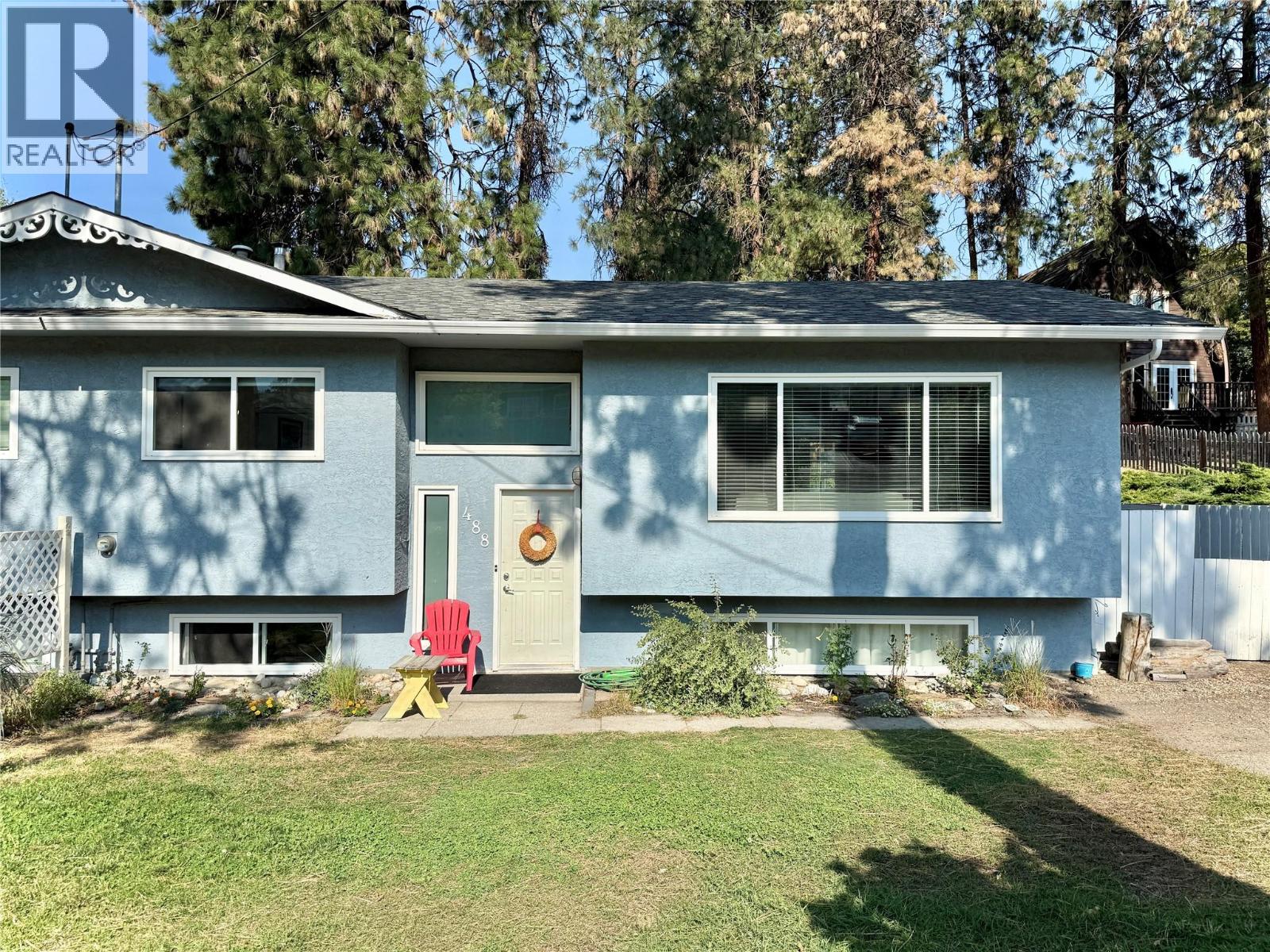 488 Stanley Crescent