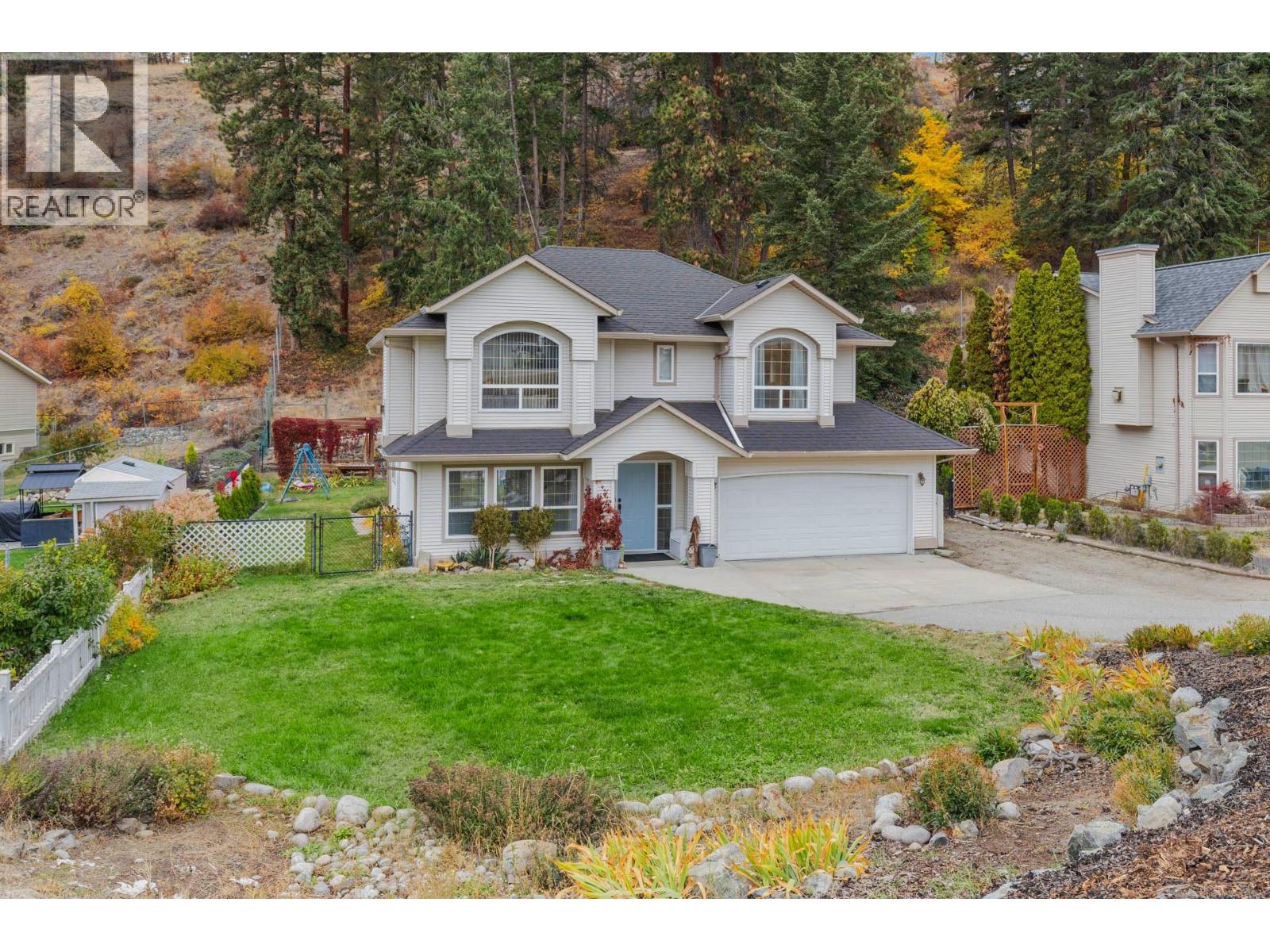 5817 Victoria Street