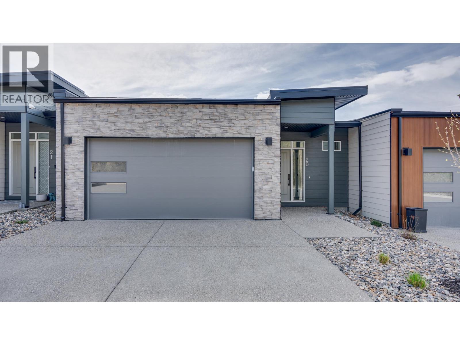 7735 OKANAGAN HILLS Boulevard Unit# 20