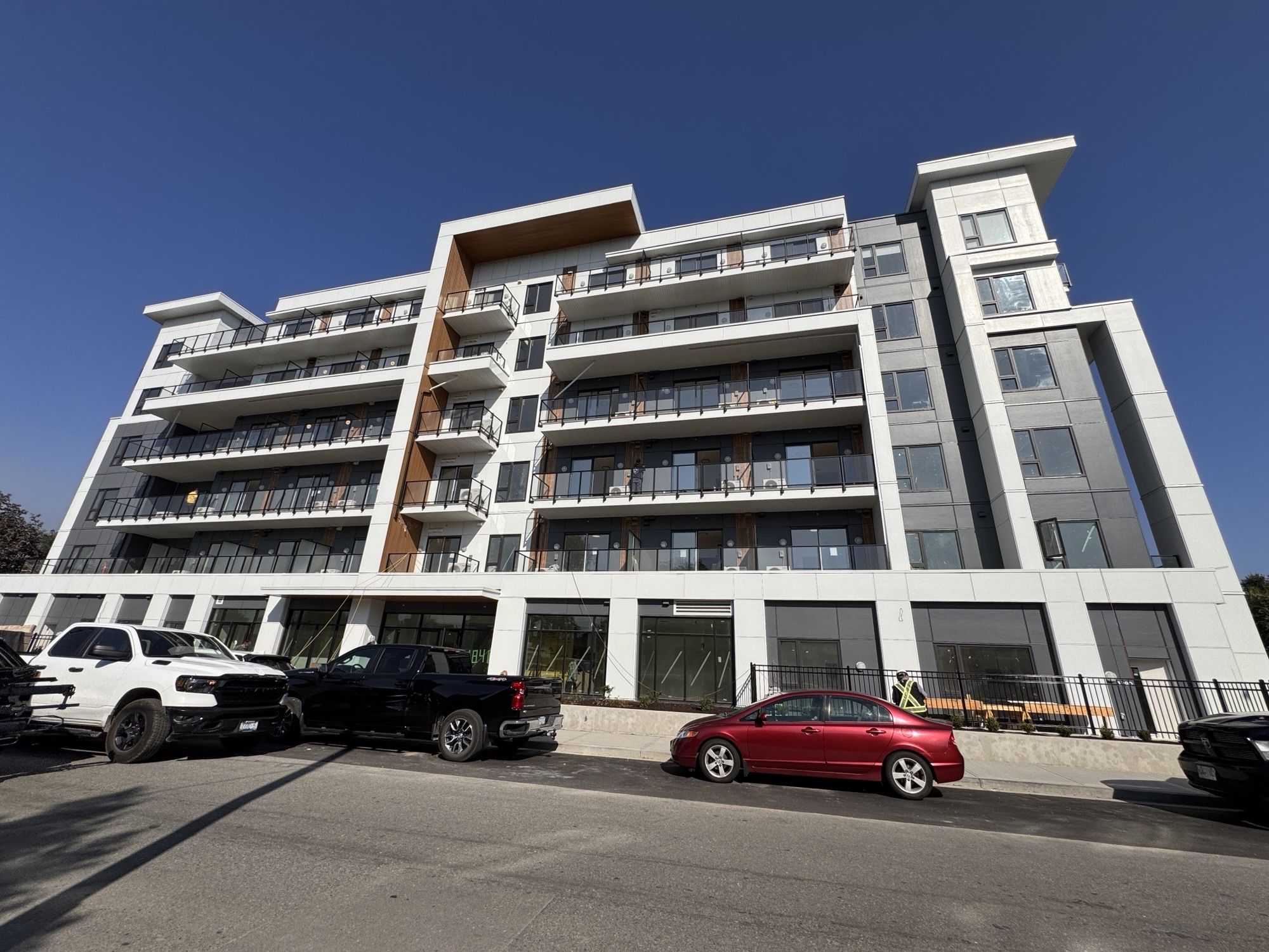 Brand new 1 bed 1 bath condo at Anacapri 