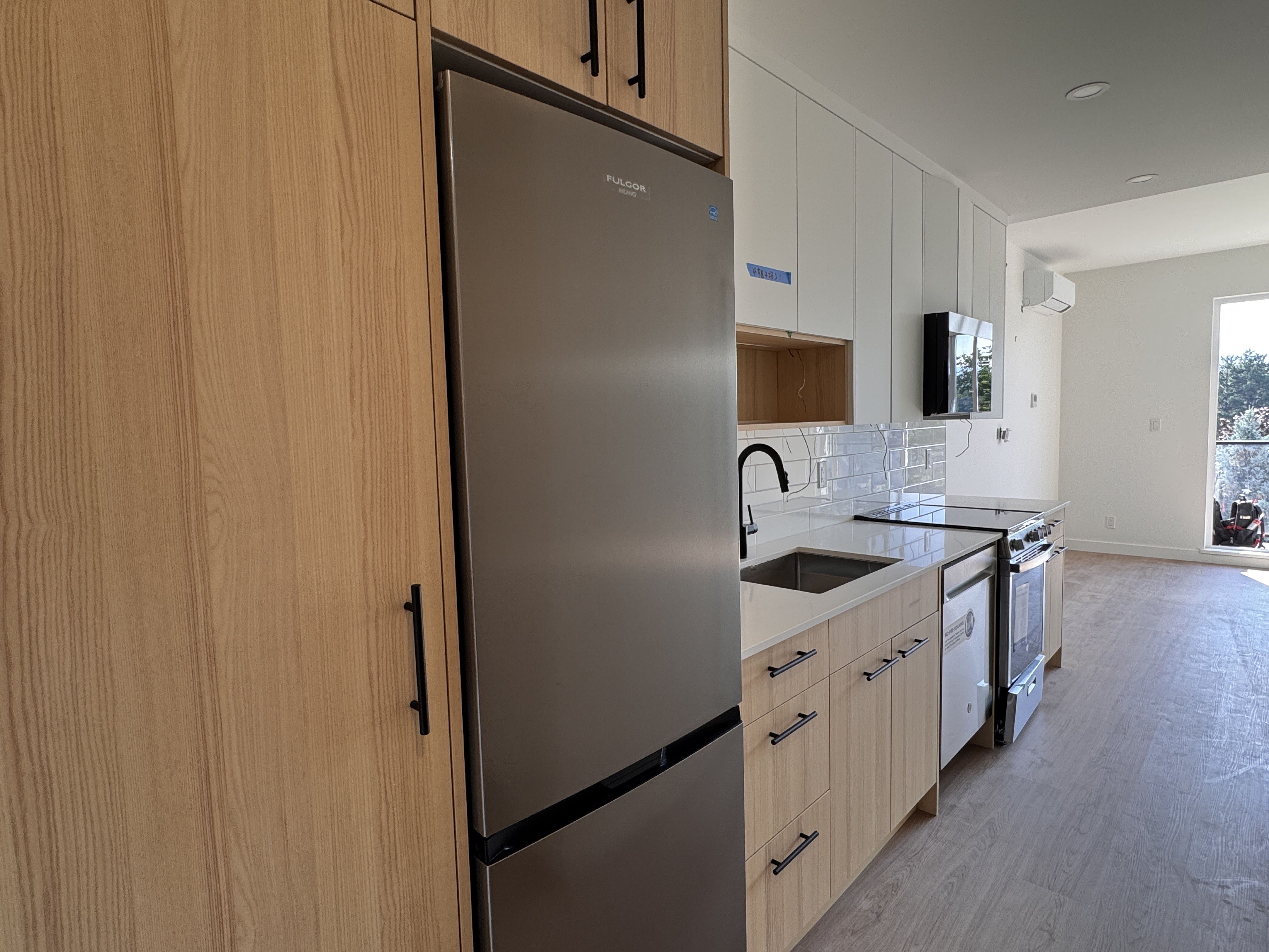 Brand new 1 bed 1 bath condo at Anacapri 