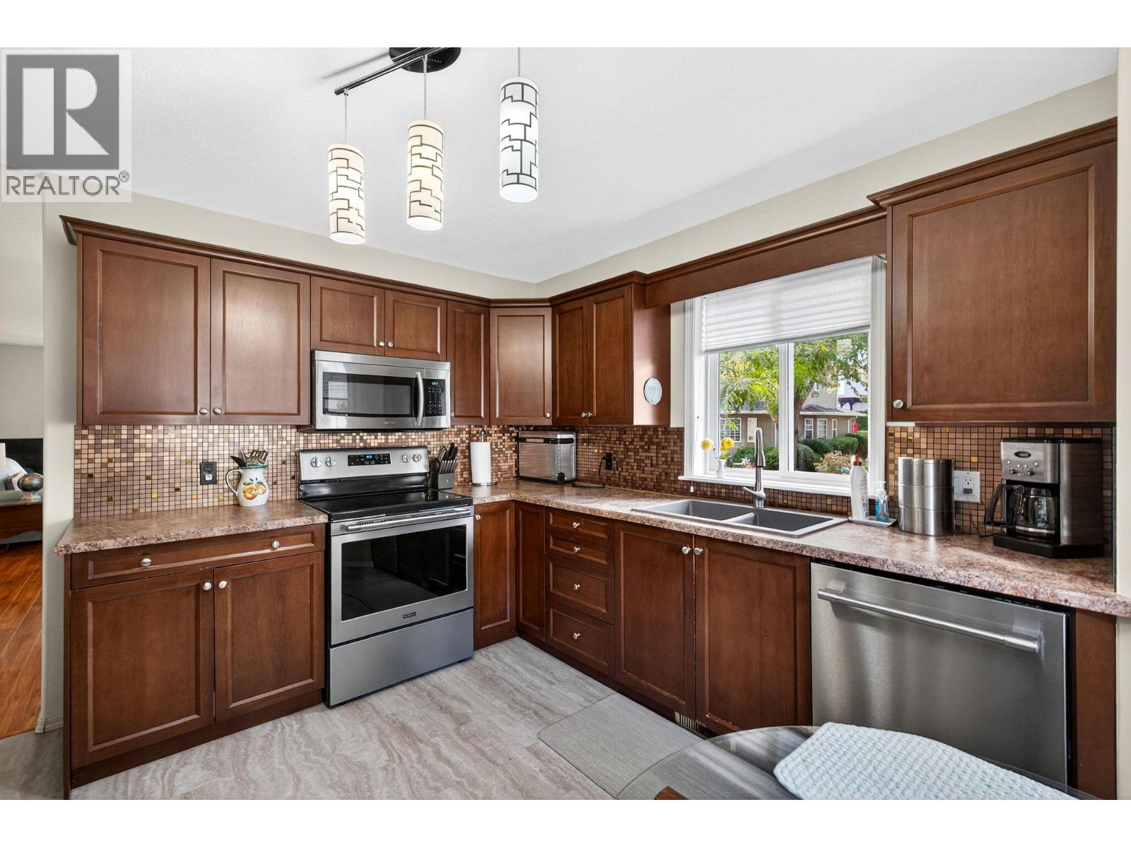 545 Glenmeadows Road Unit# 24