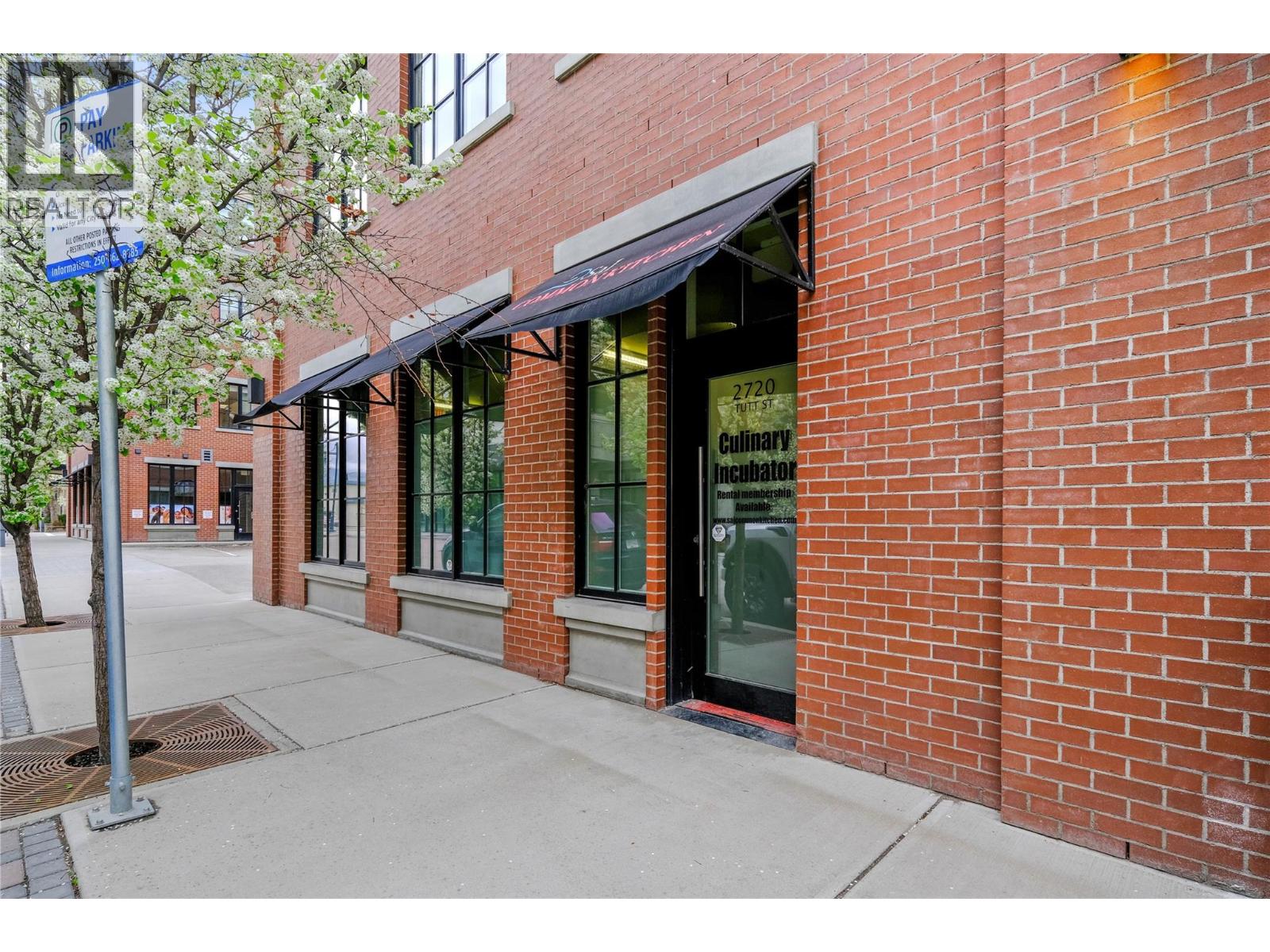 2720 Tutt Street