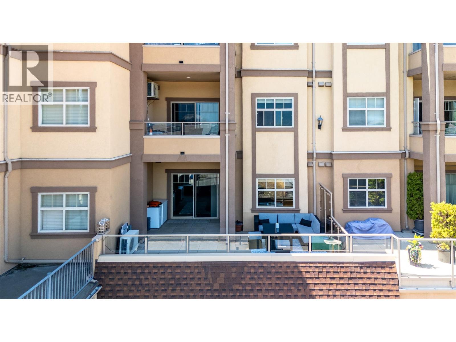 13615 Victoria Road N Unit# 206