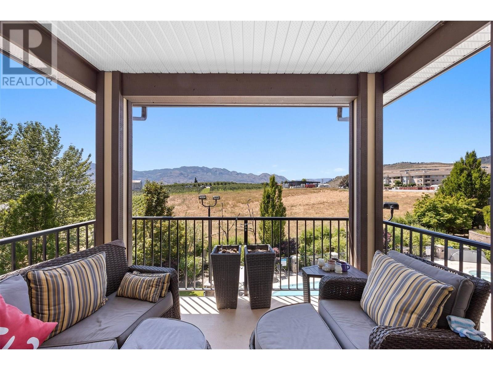 3842 Old Okanagan Highway Unit# 4304