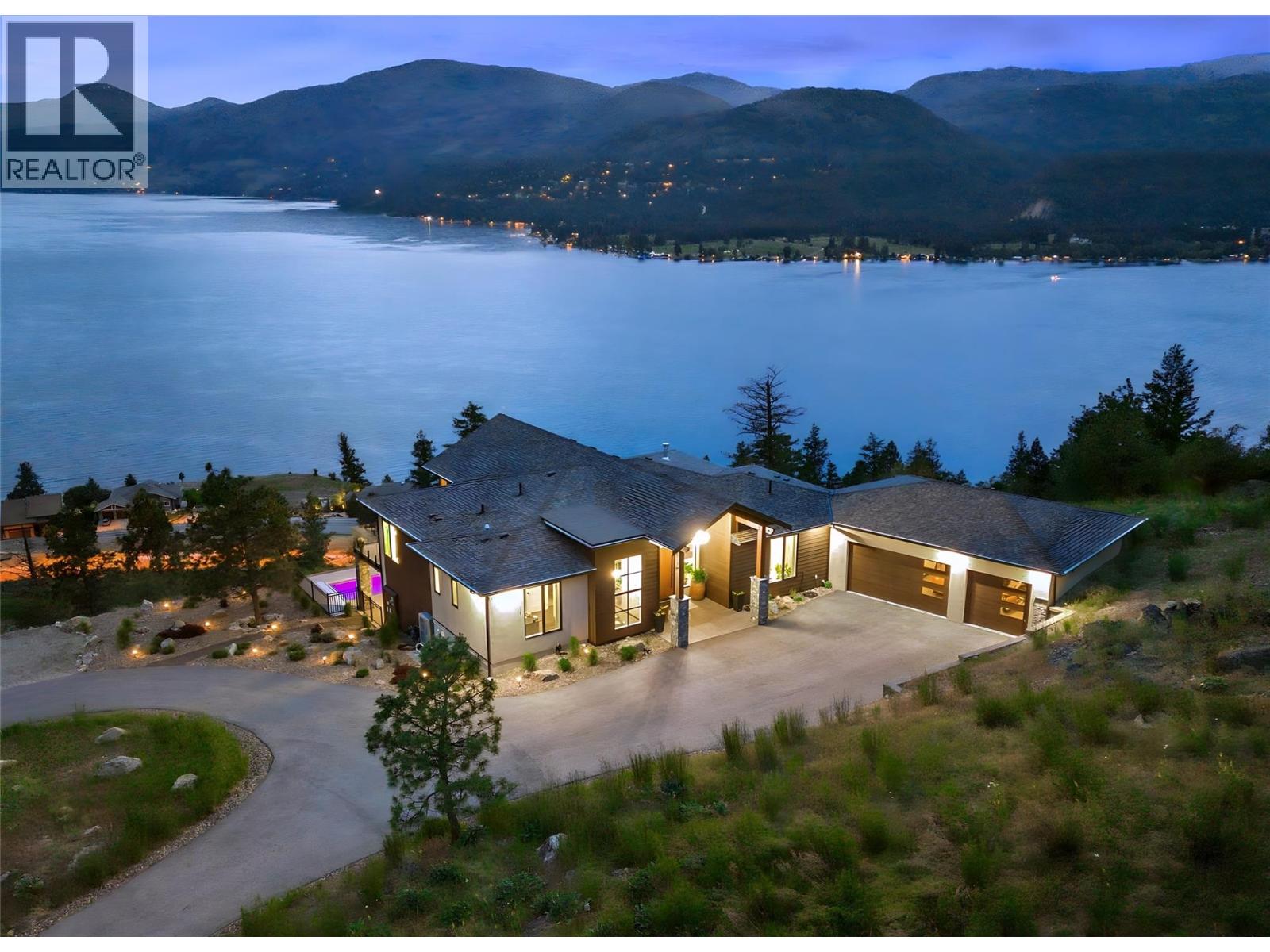 8836 Stonington Road