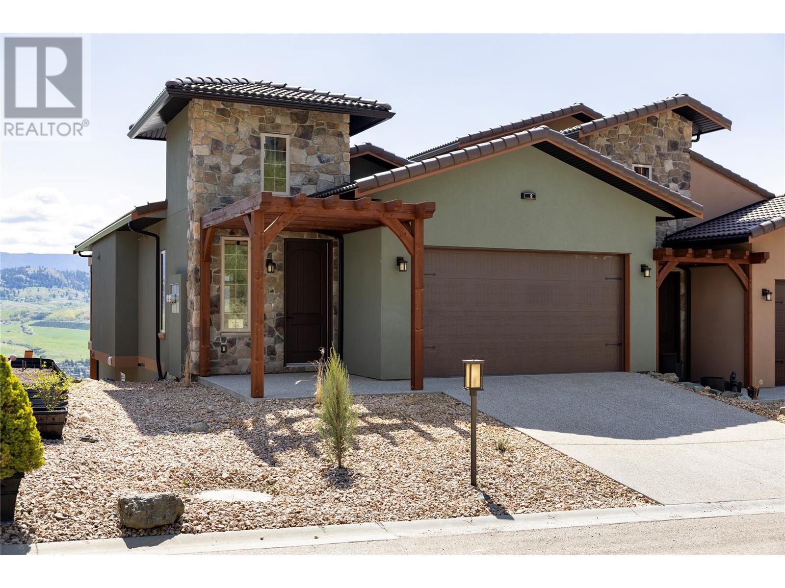 595 Vineyard Way N Unit# 9