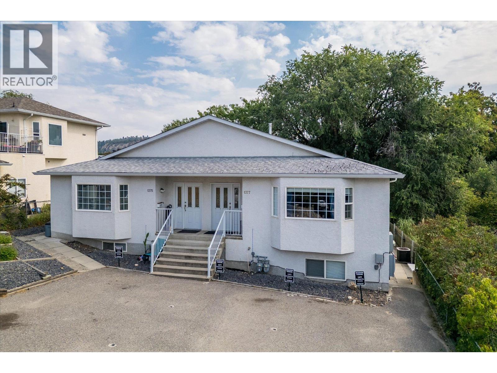 1375/1377 Orchard Drive