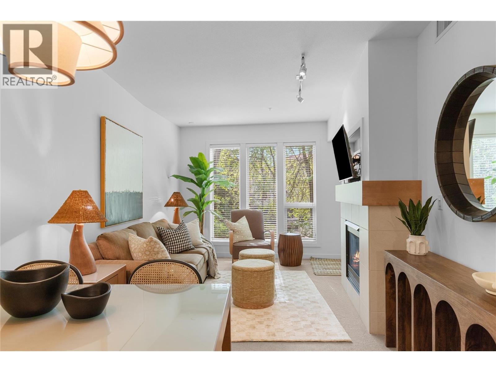 7343 Okanagan Landing Road Unit# 1110