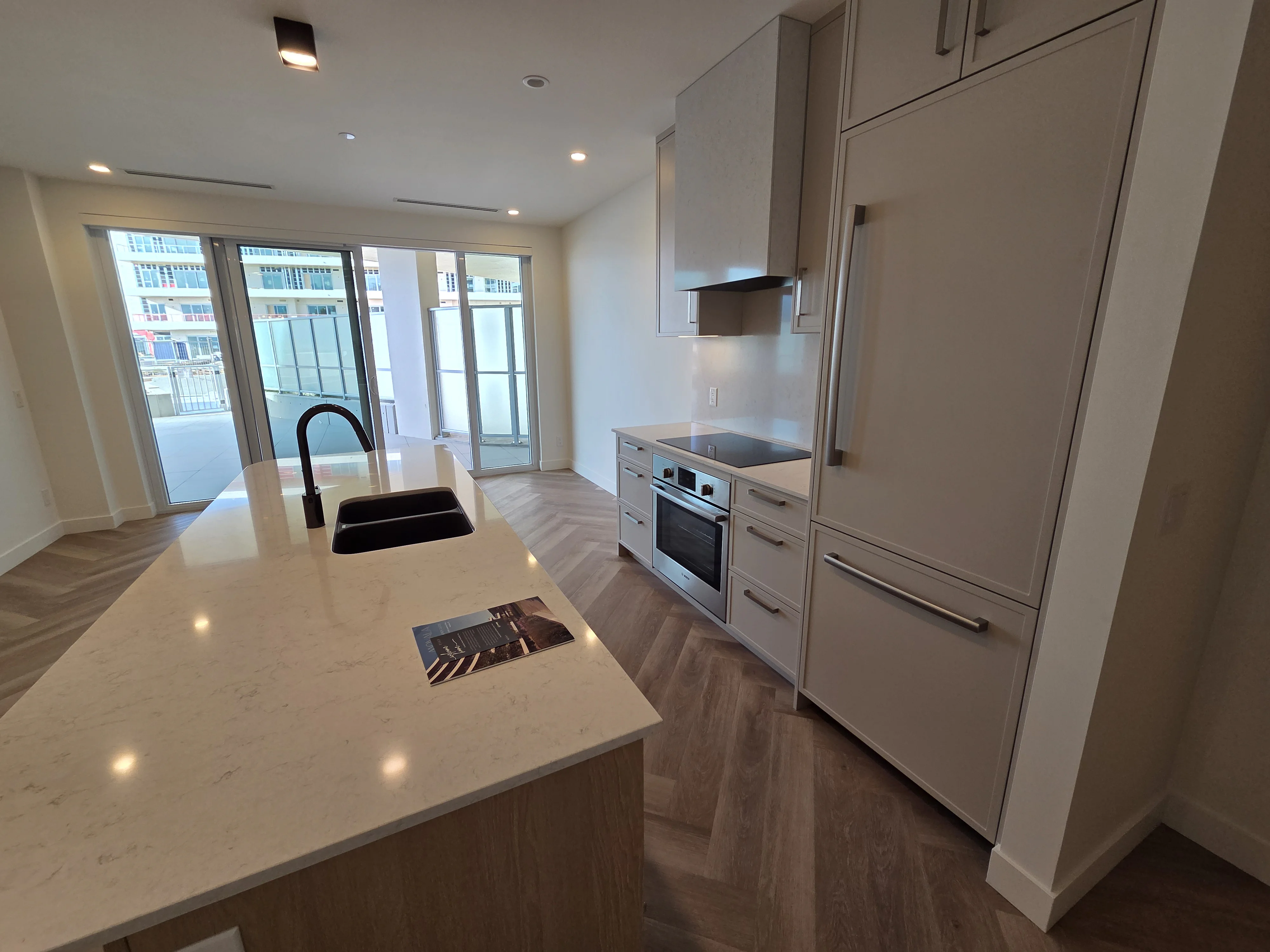 2 Bed 2 Bath Waterfront Living!