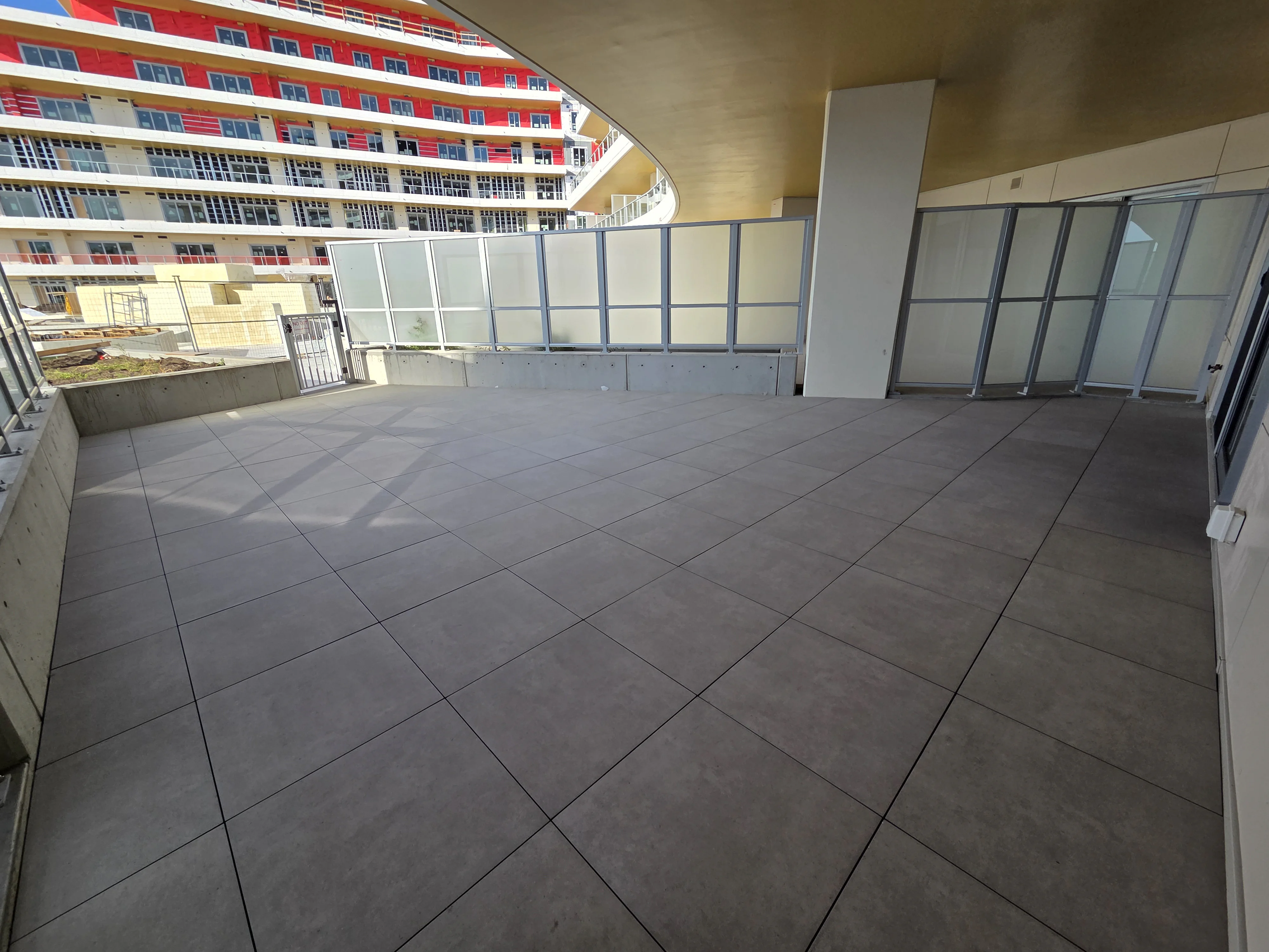 2 Bed 2 Bath Waterfront Living!