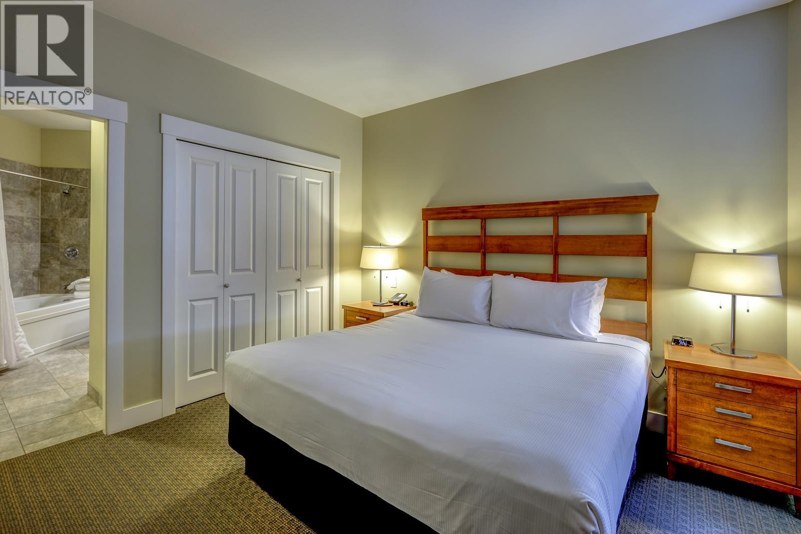 4205 Gellatly Road Unit# 319