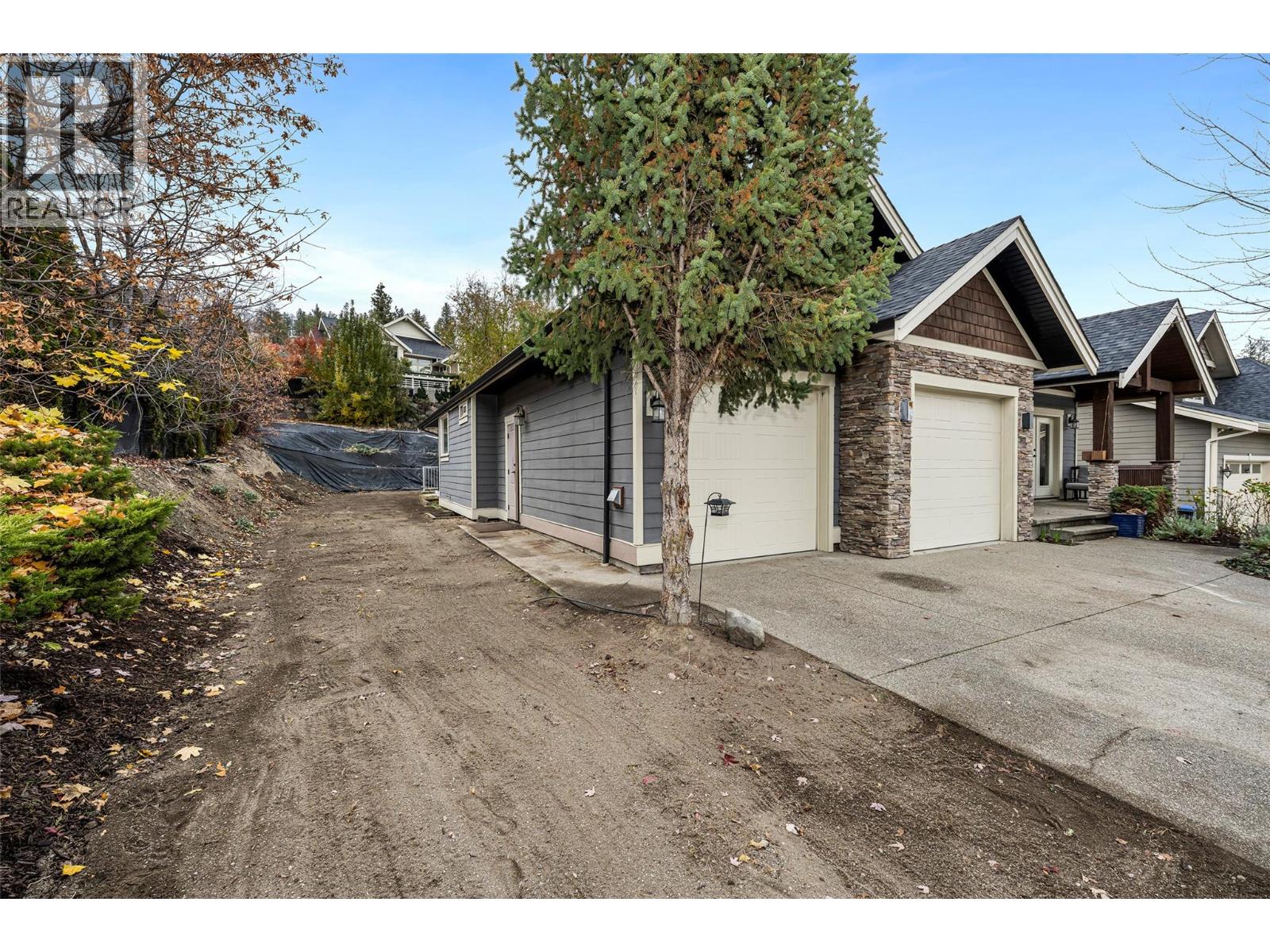 1998 Hidden Ridge Place