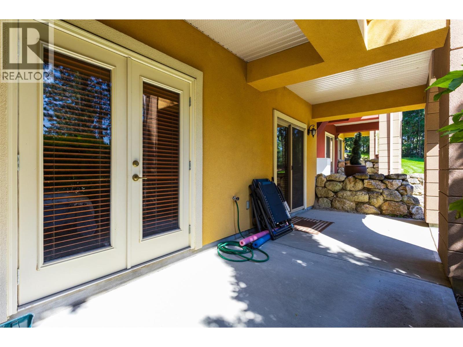 1795 Country Club Drive Unit# 105