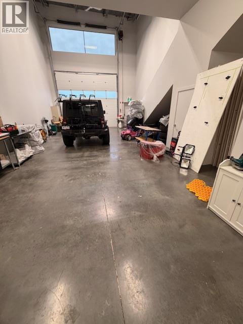 2110 Matrix Crescent Unit# 3