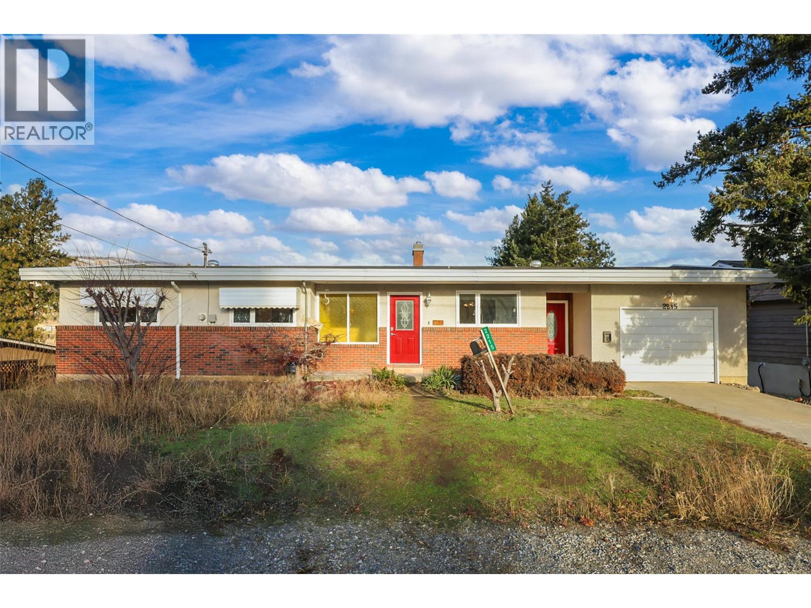 2215 Bridgeview Road