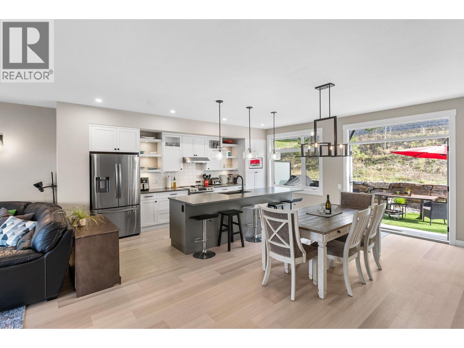 3220 Hilltown Drive Unit# 7