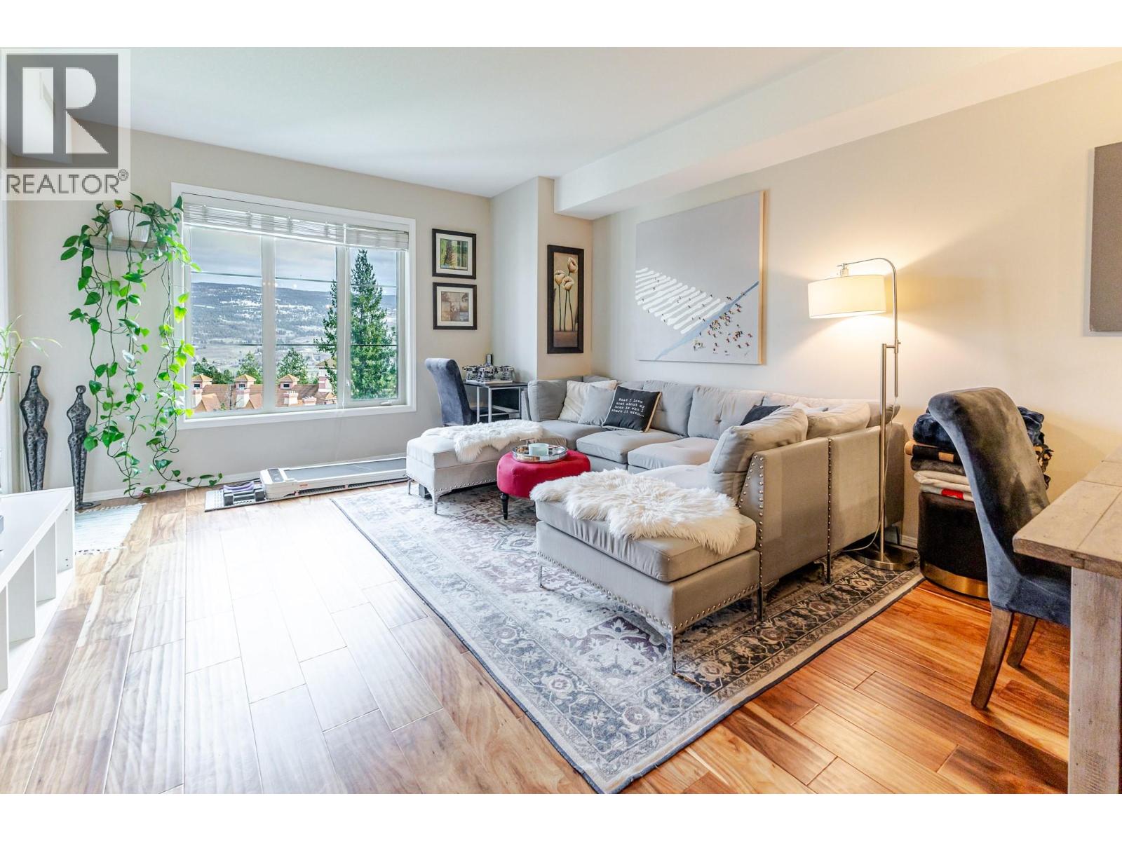 1875 Country Club Drive Unit# 1516