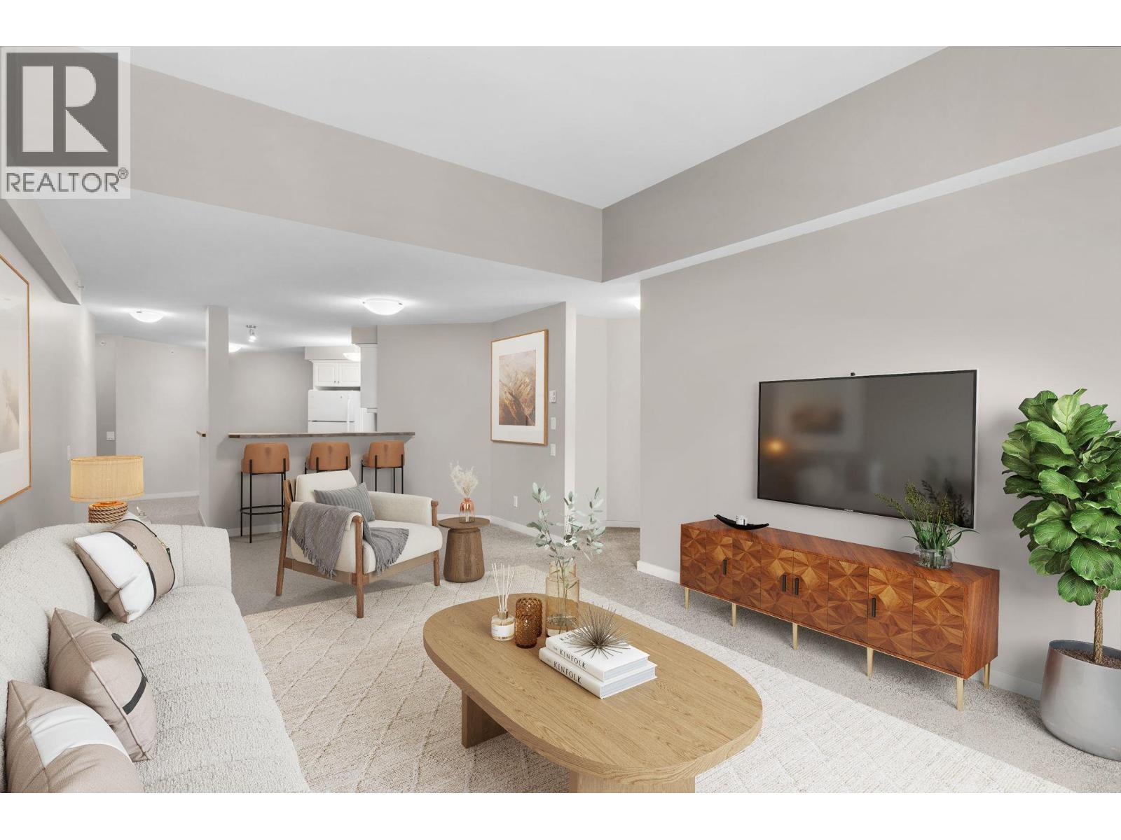 515 Houghton Road Unit# 311