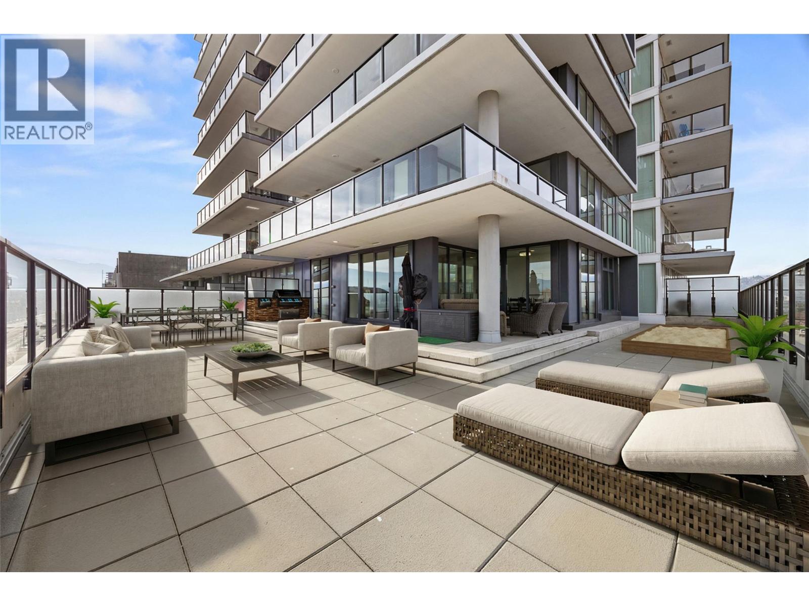 485 Groves Avenue Unit# 301