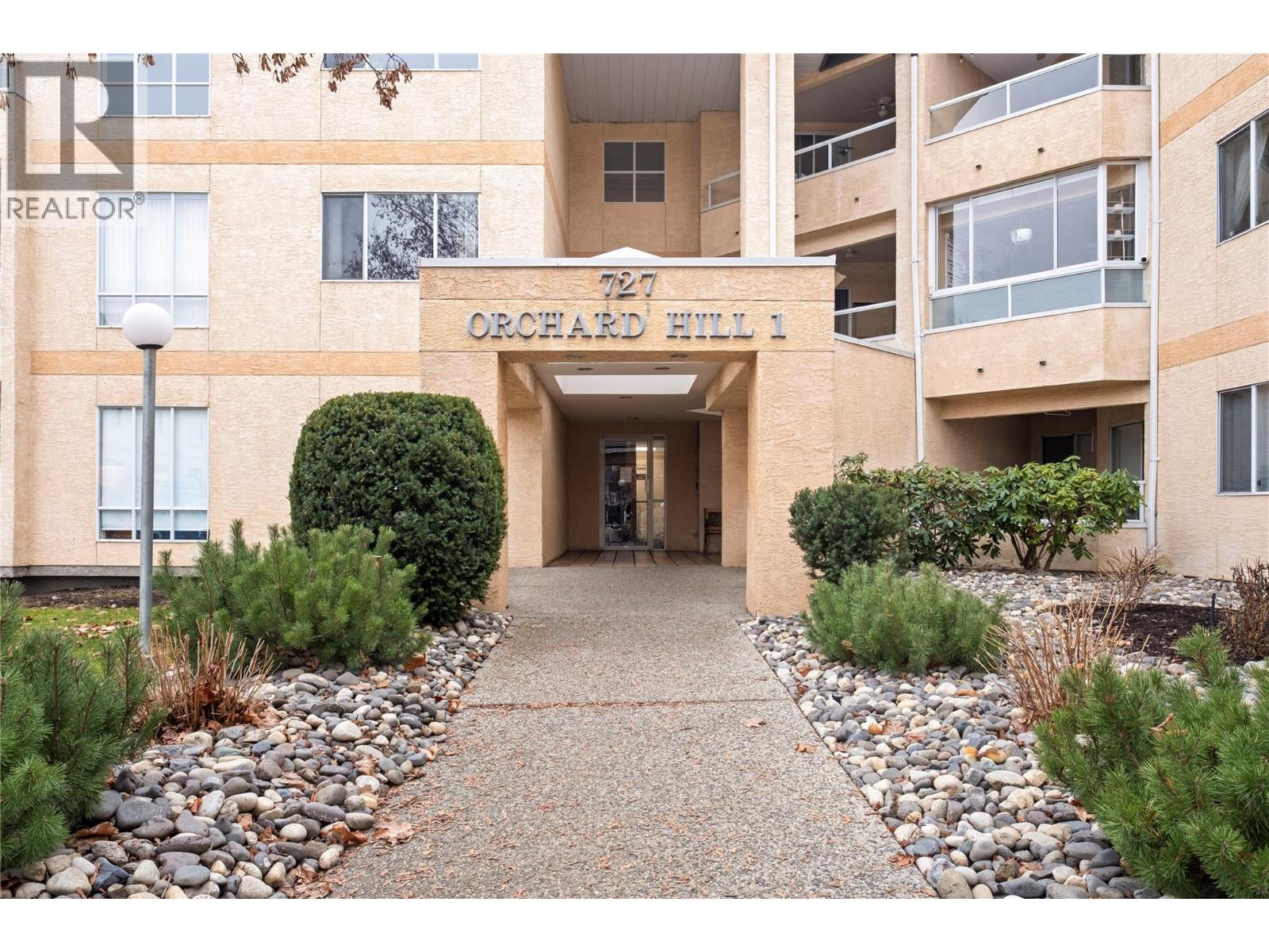 727 Houghton Road Unit# 104