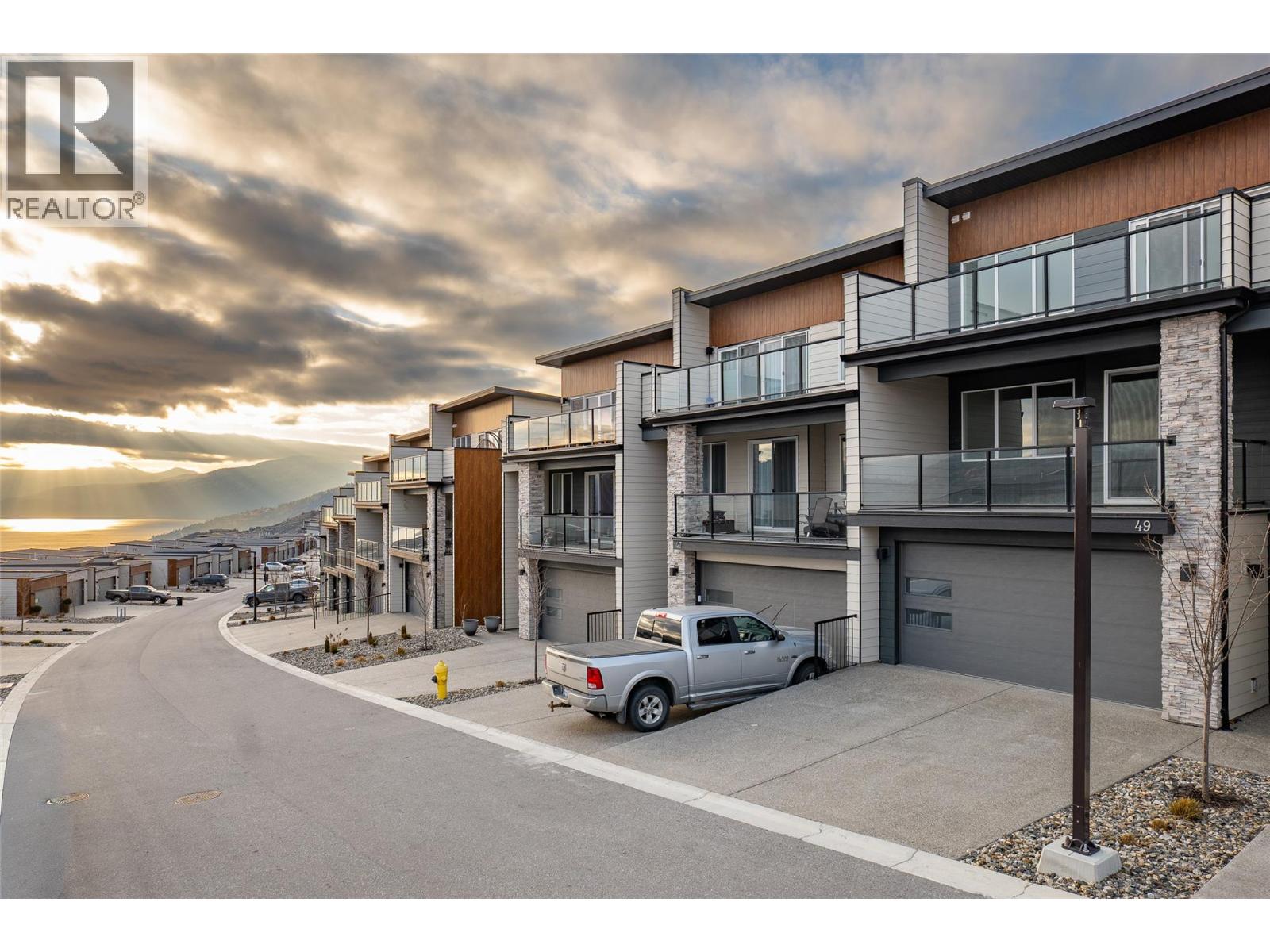 7735 Okanagan Hills Boulevard Unit# 49