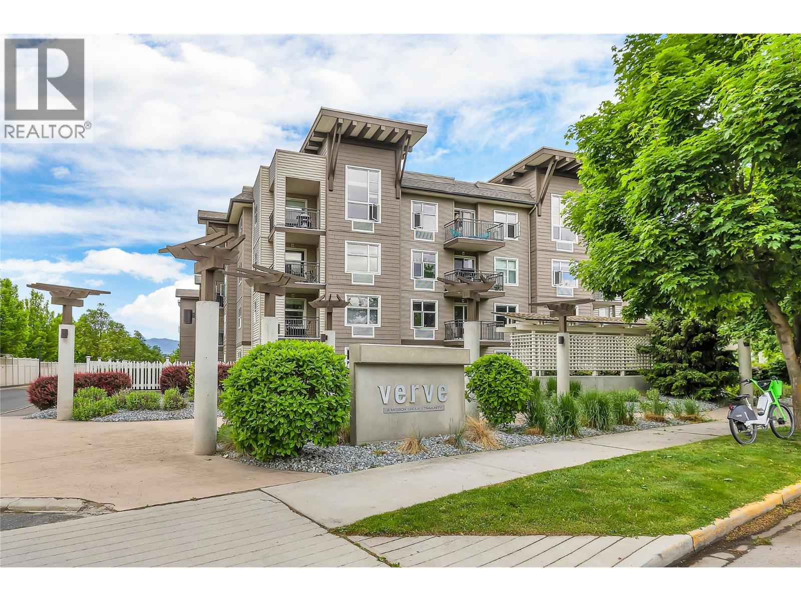 567 Yates Road Unit# 305