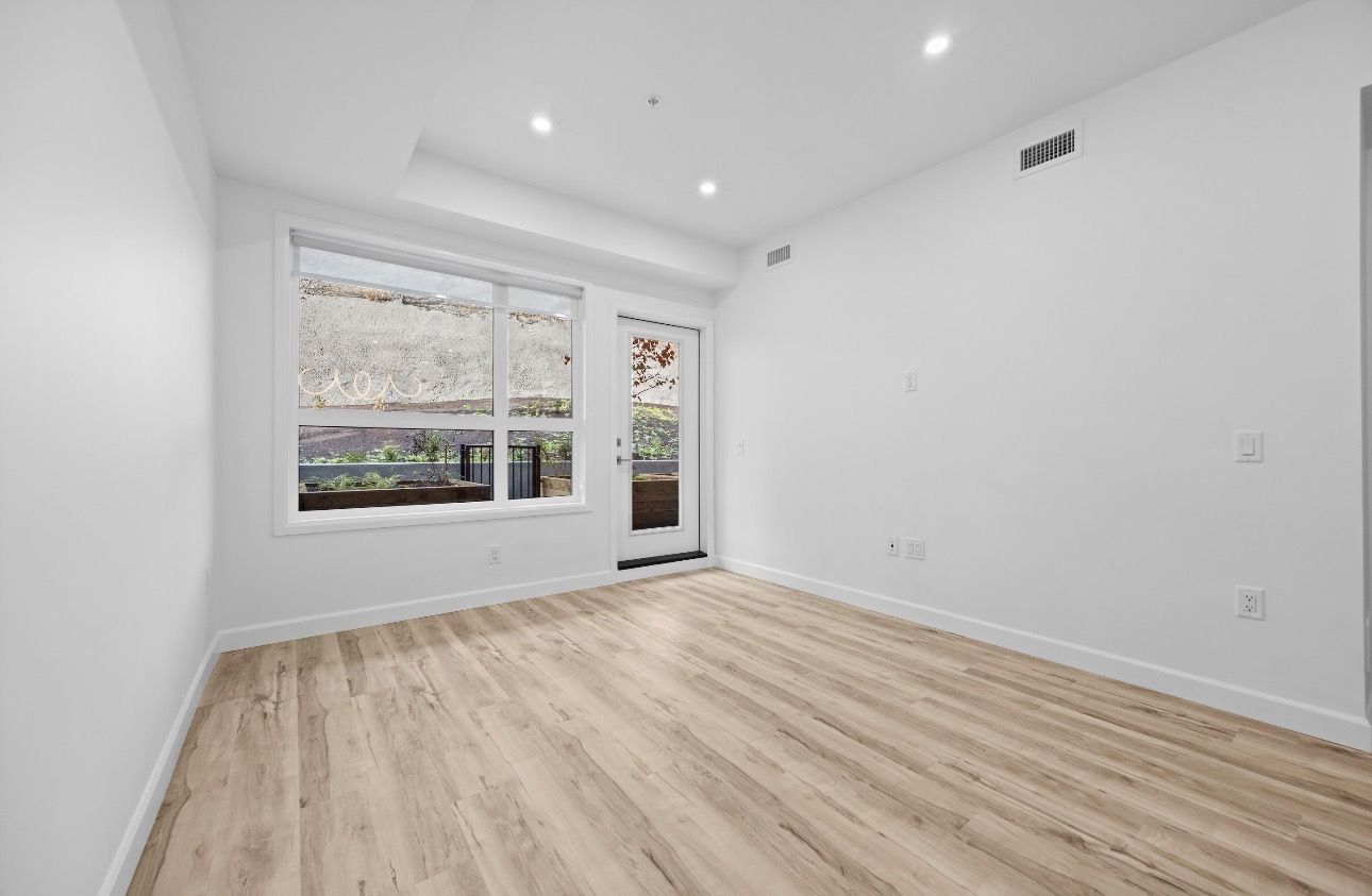 Brand new 1 bed & den at Eminence 