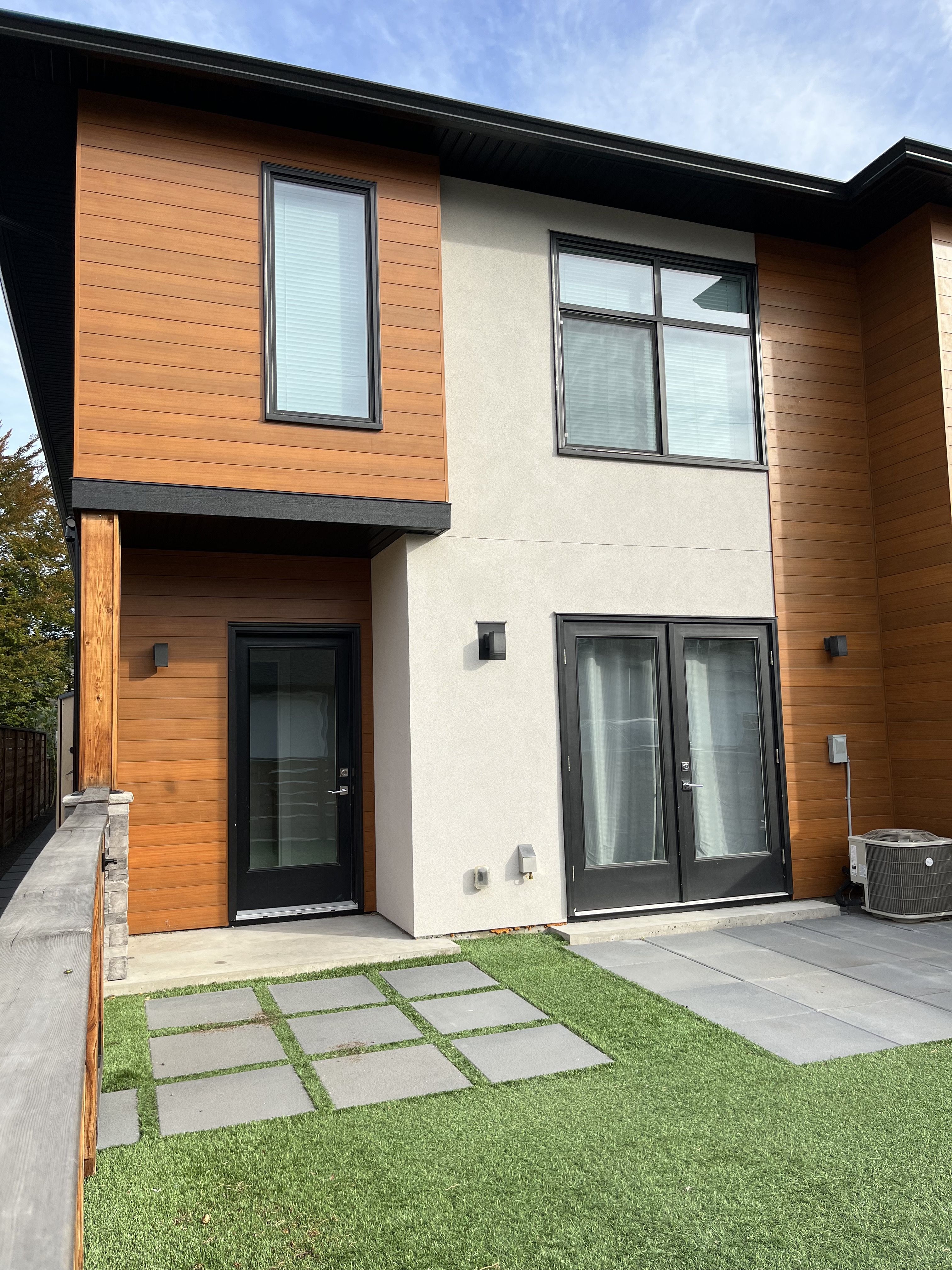 Townhouse on Stockwell! 