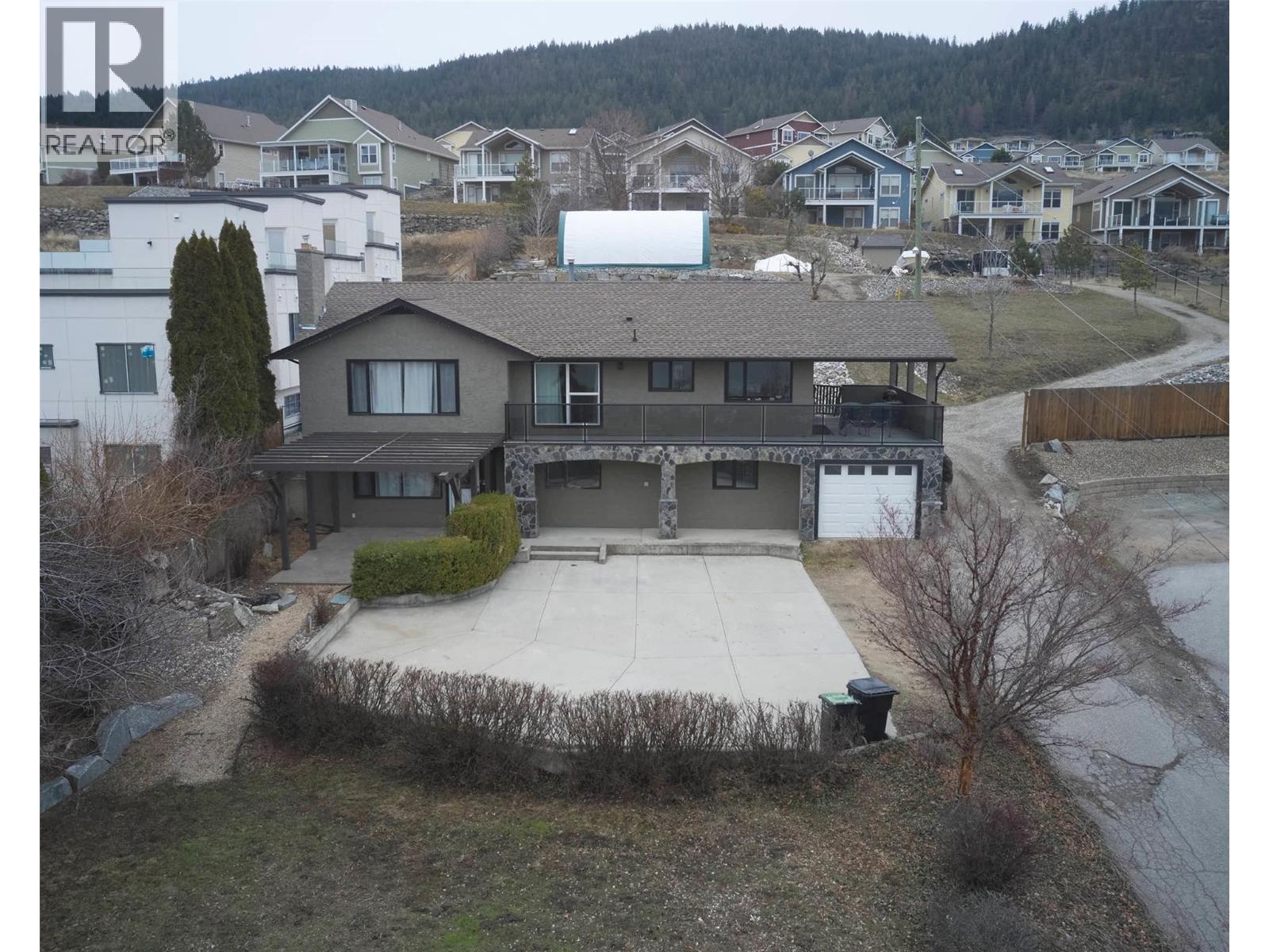 7676 Okanagan Landing Road