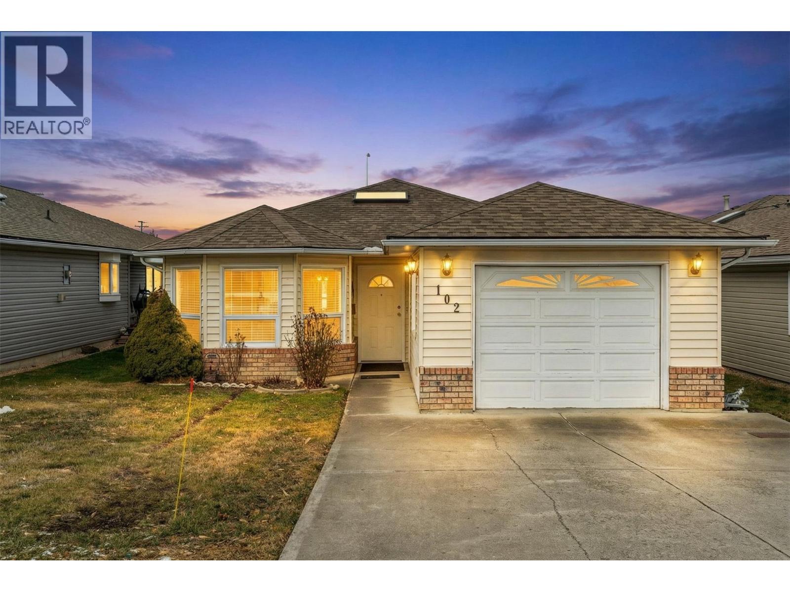 1108 14 Avenue Unit# 102